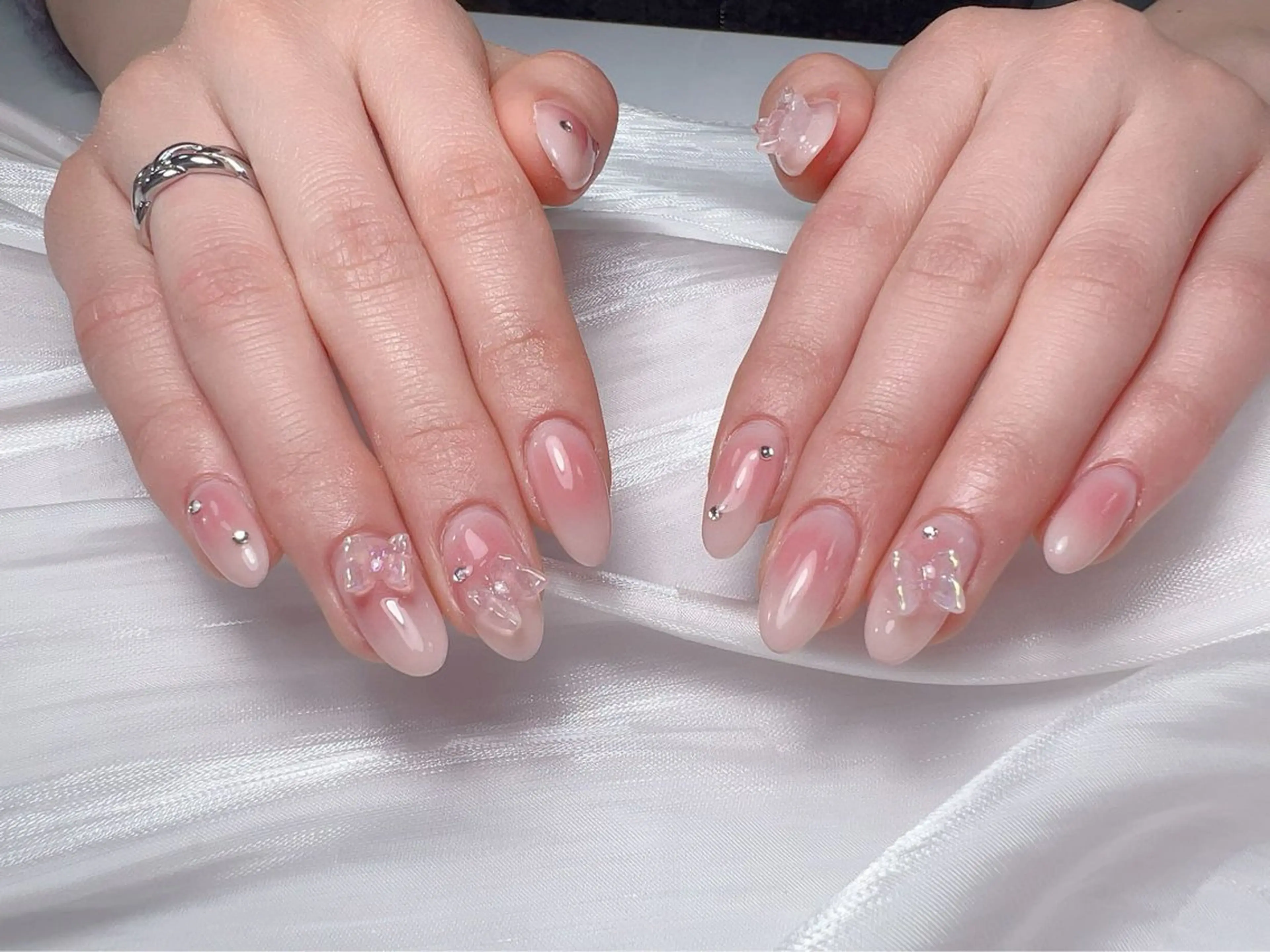 ネイル ハンドネイル ハンドケア 小林 凛のネイルデザイン