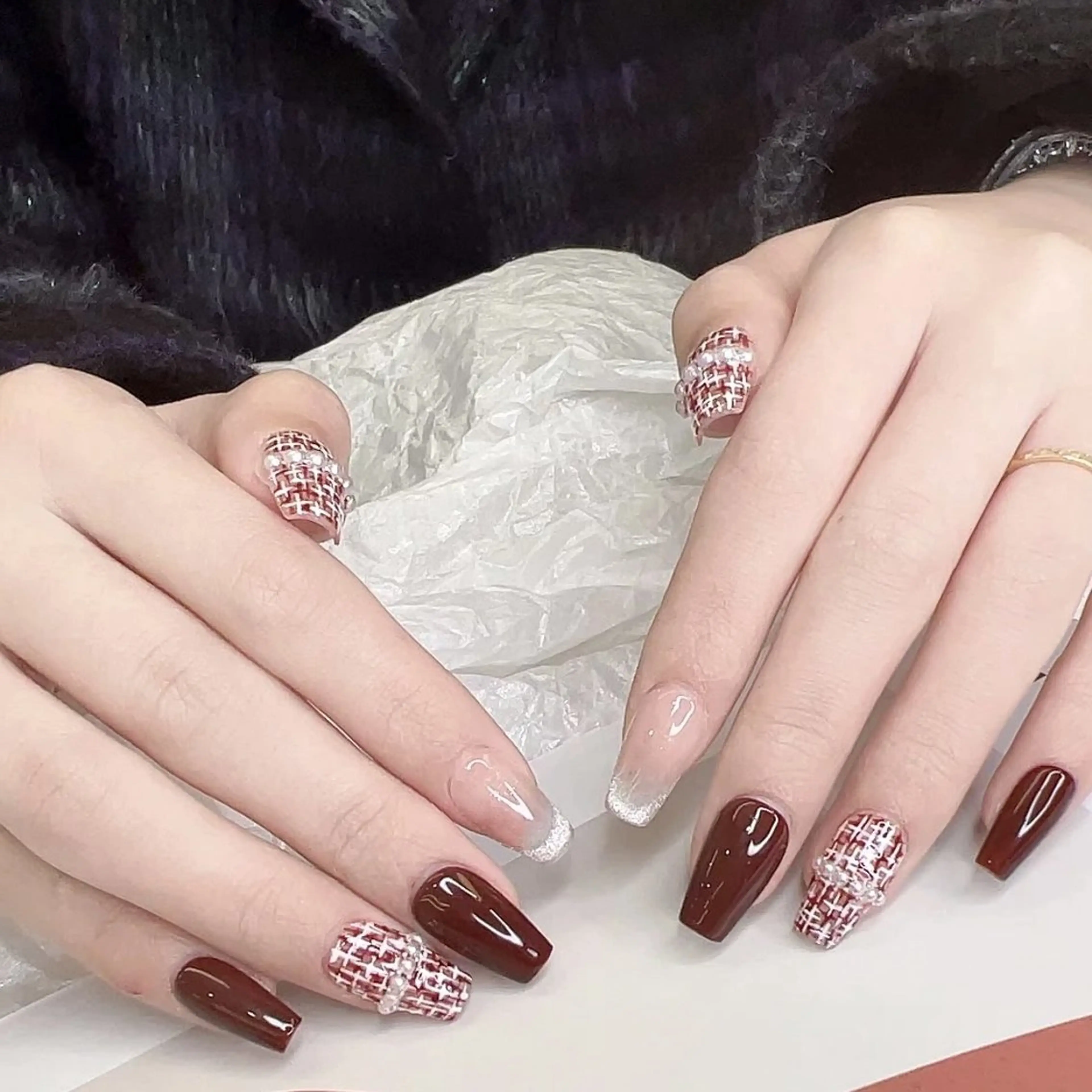 ネイル B&B  Nail のネイルデザイン