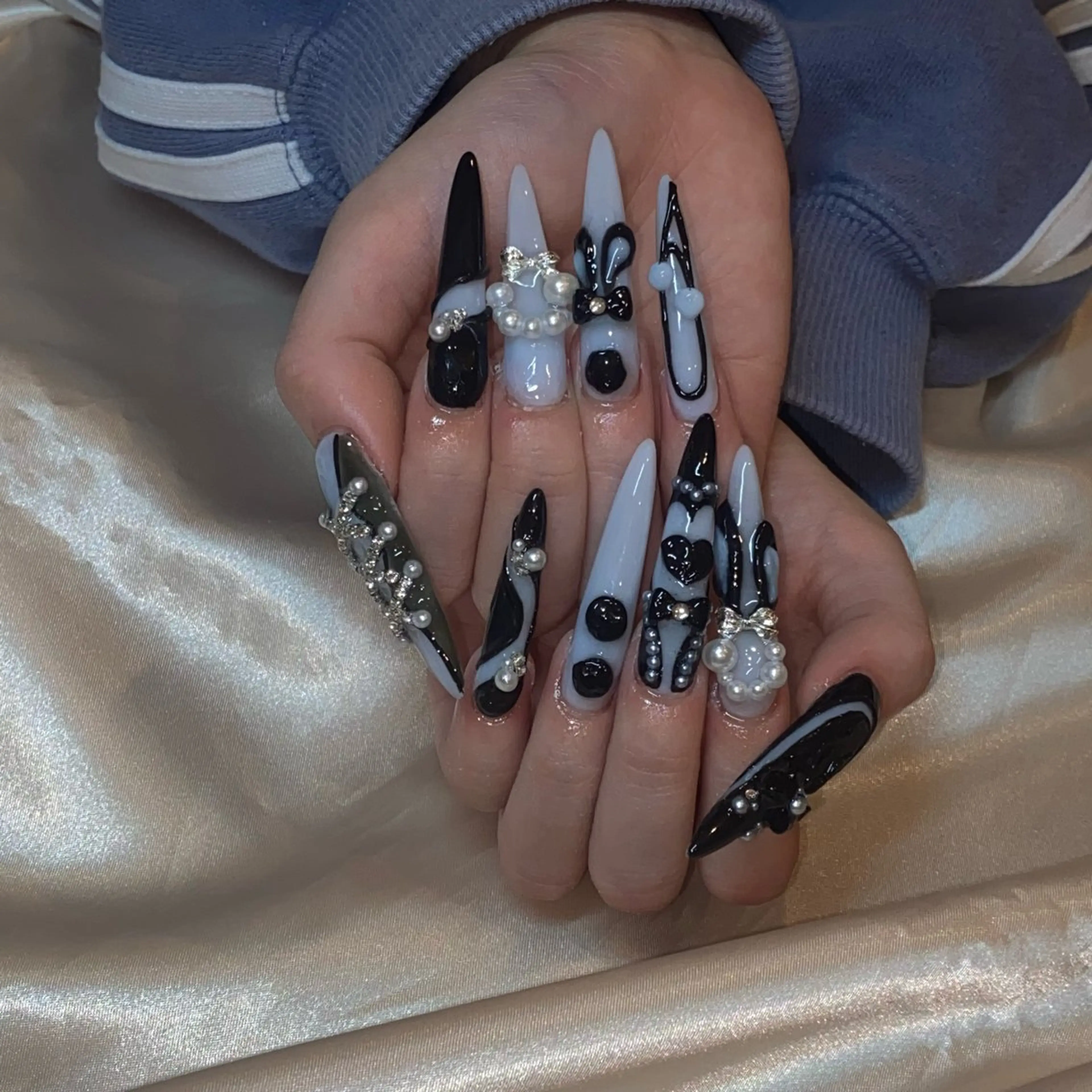 ネイル ハンドネイル la vie  Luire所属・la vie Luire ｱｽｶのネイルデザイン