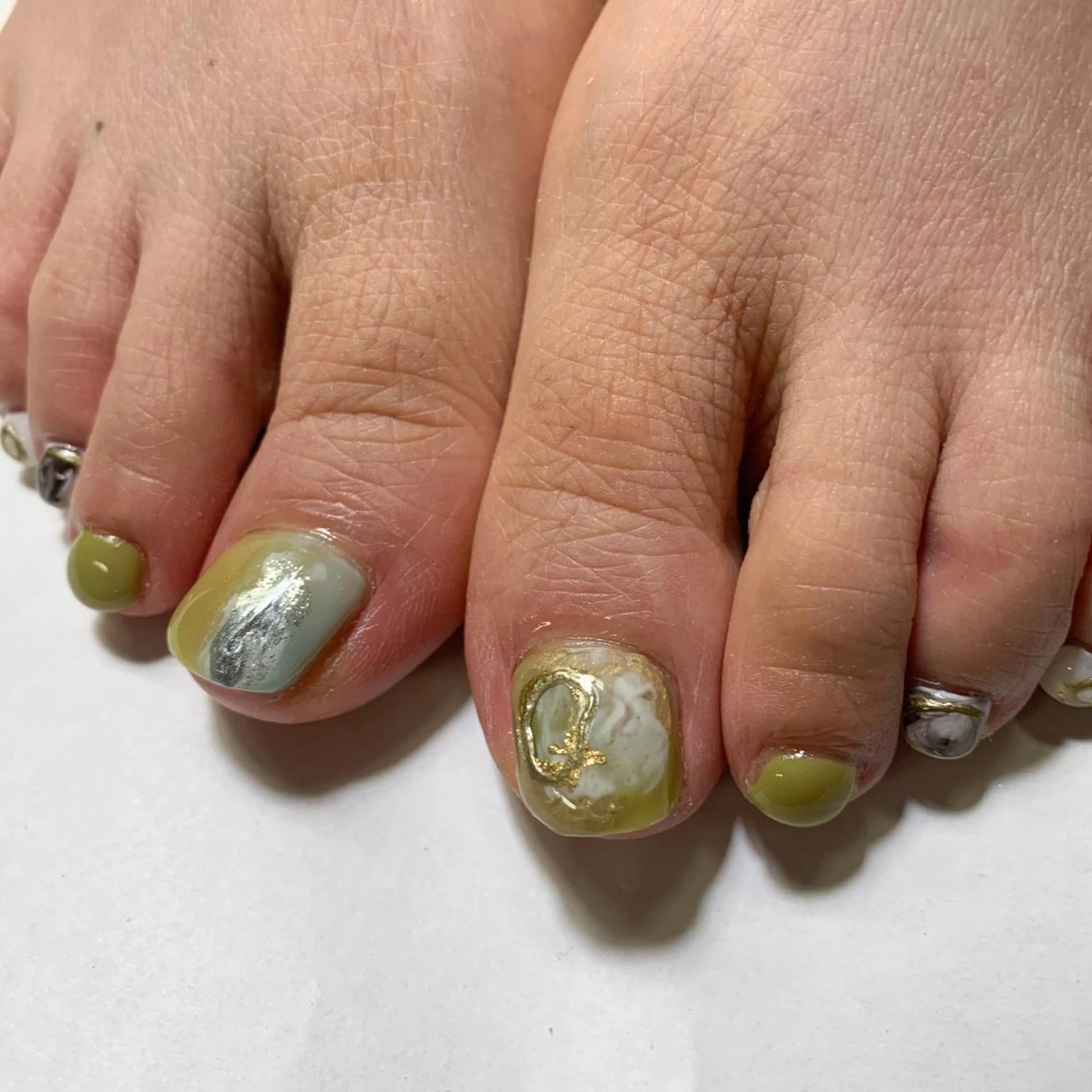 ネイル フットネイル FIORITURA aiのネイルデザイン