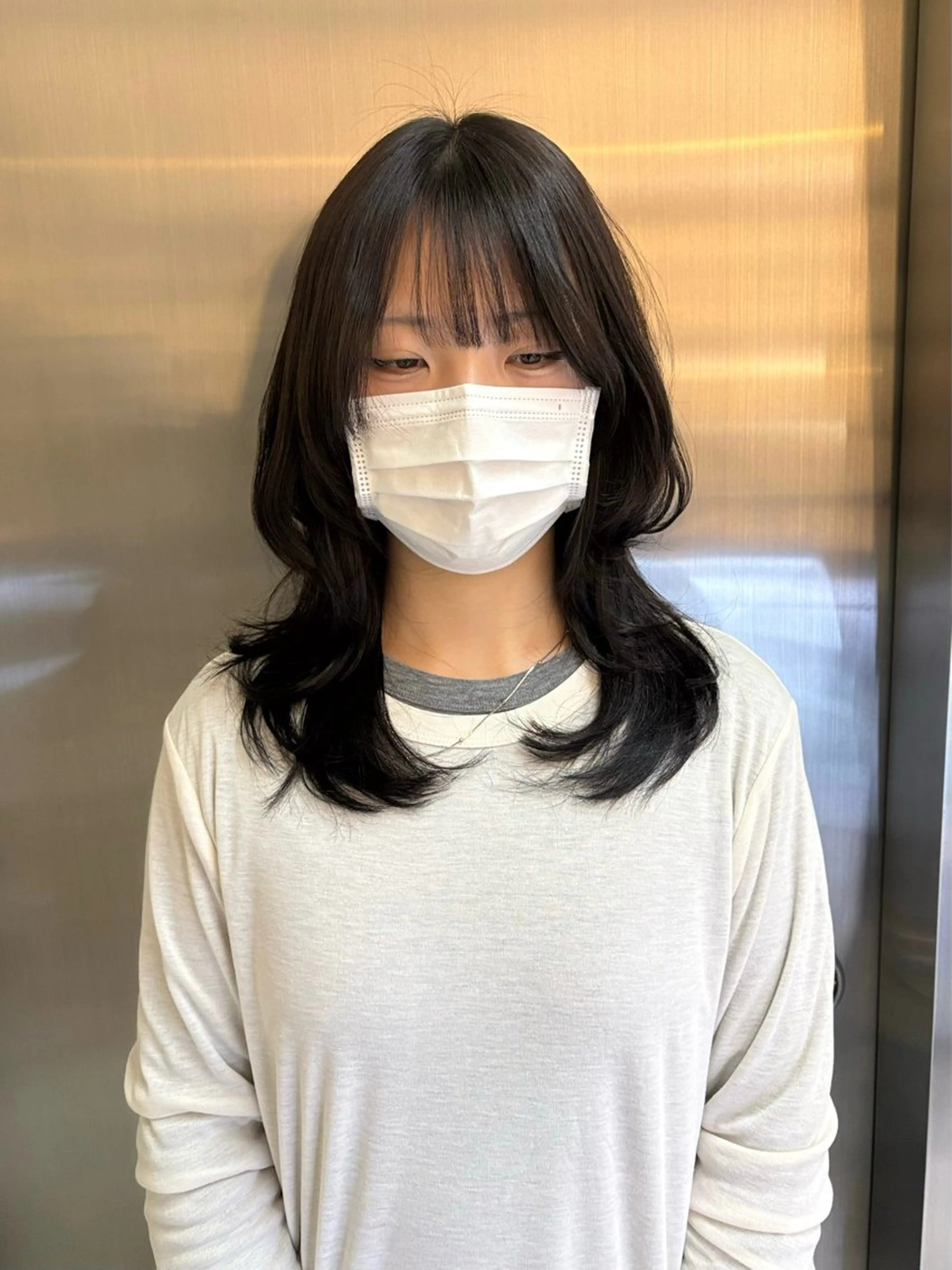 ミディアム ハッシュカット AXIS栄ガスビル Hinataのヘアスタイル