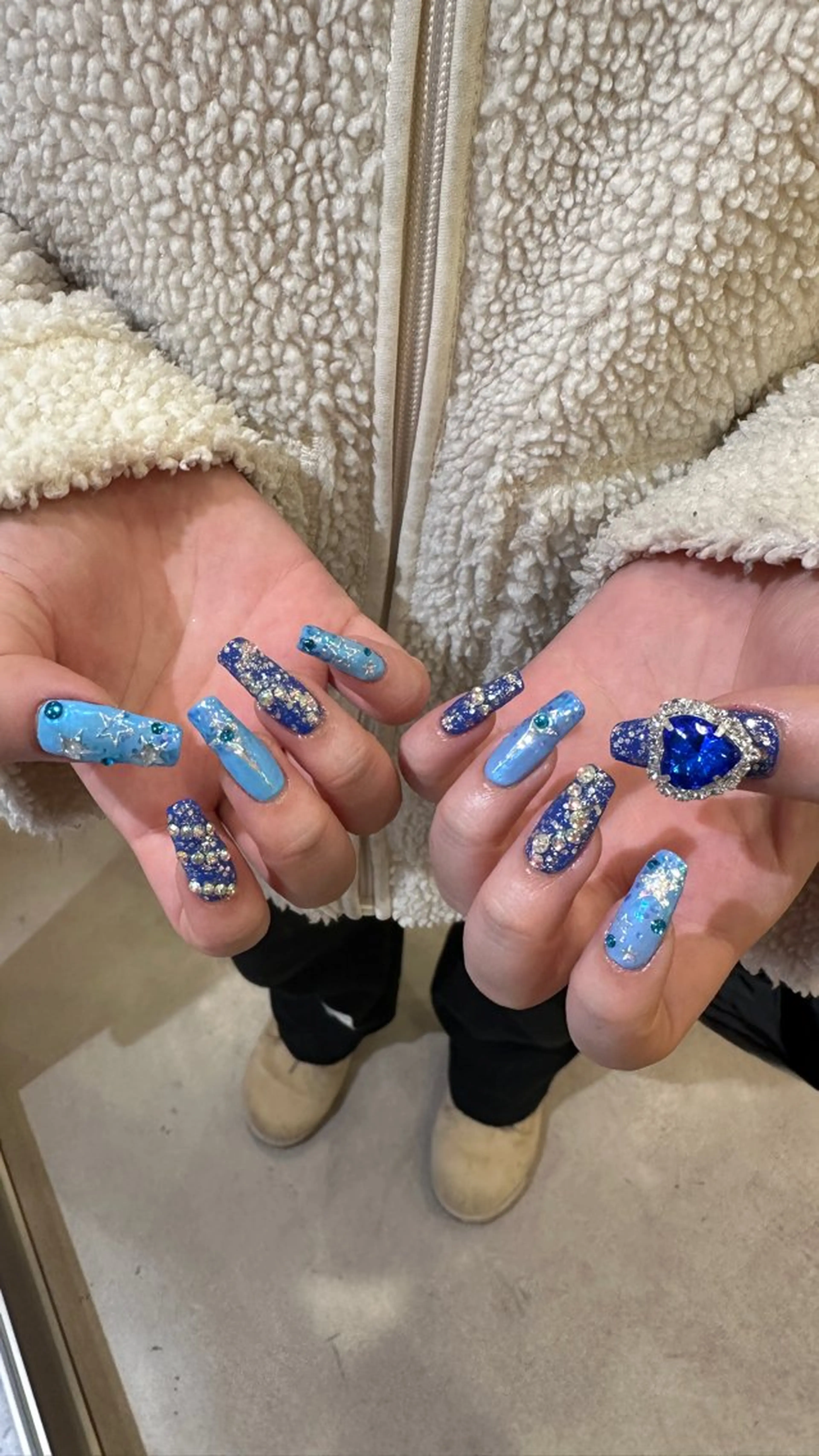 ネイル ハンドネイル 👽個性派ネイル🎀 komachiのヘアスタイル