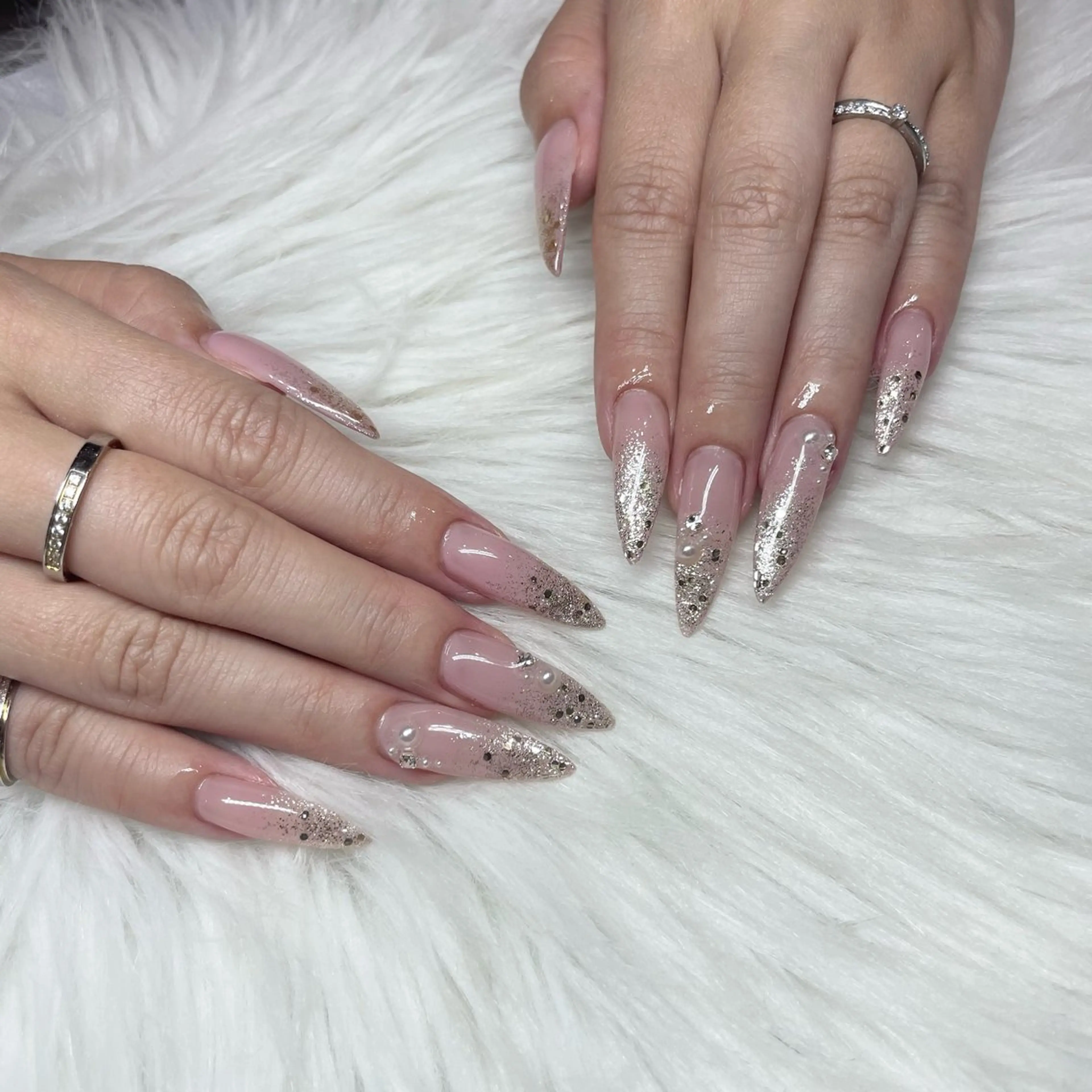 ロング ハンドネイル -Rien- プライベートサロンのネイルデザイン