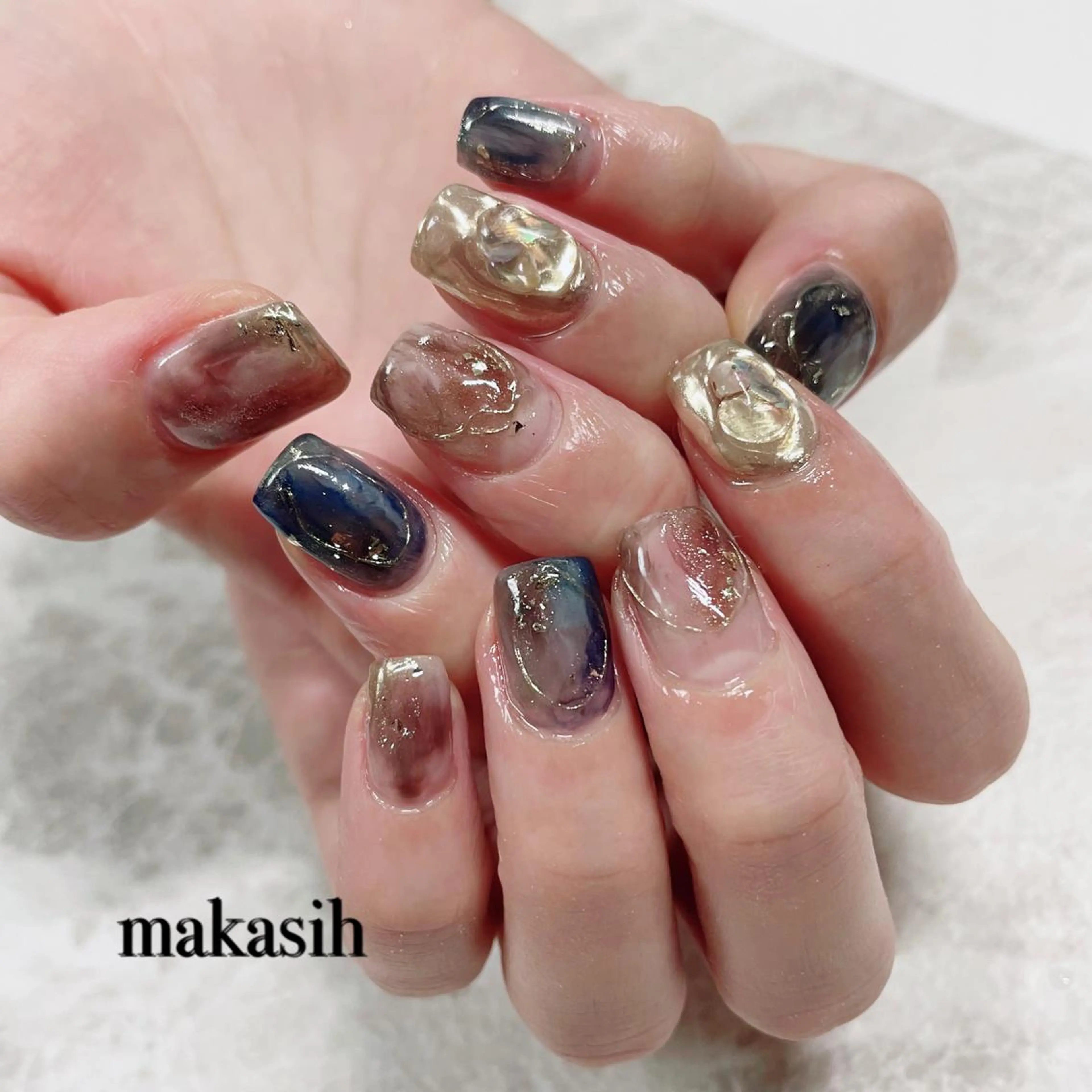 ネイル ミラーネイル ニュアンスネイル 濱田 美菜子のエステ・リラクイメージ