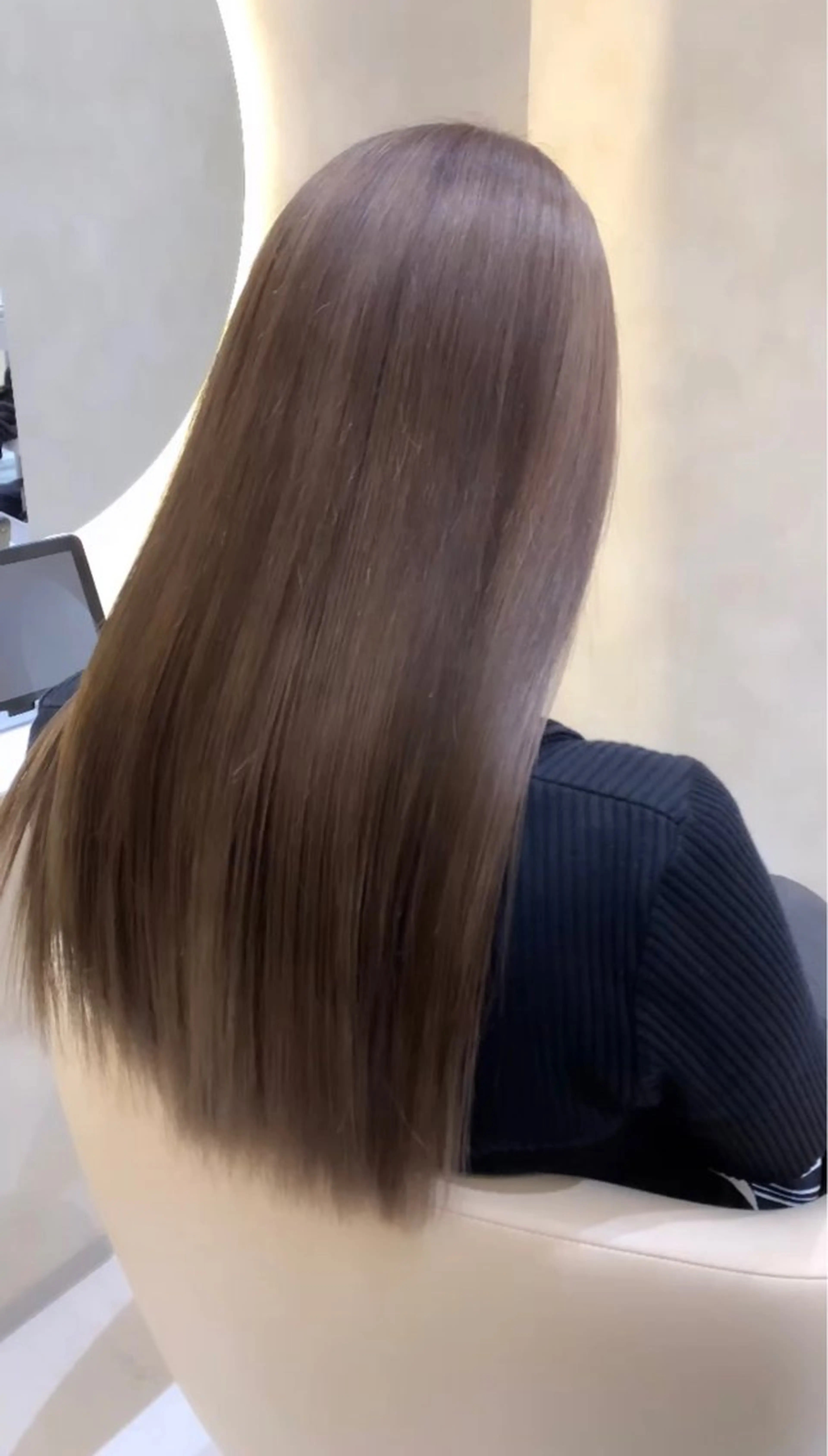 ロング カット ヘアカラー トリートメント 美髪矯正 吉岡柊斗のヘアスタイル