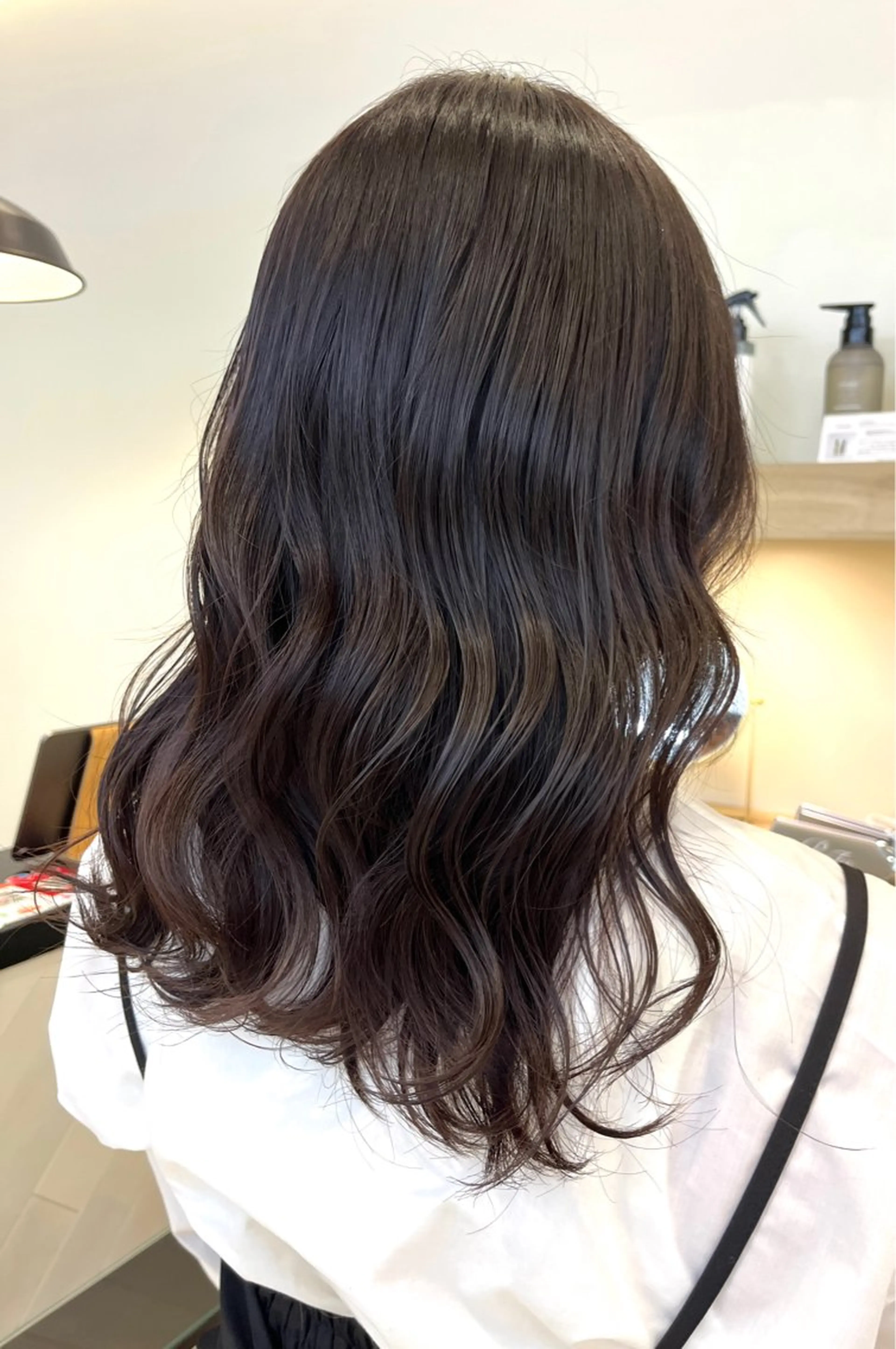 セミロング カラー ブラウンカラー パープルカラー パープルブラウン ヘアカラー 暖色カラー🍒スパ/ canna‎🤎のヘアスタイル