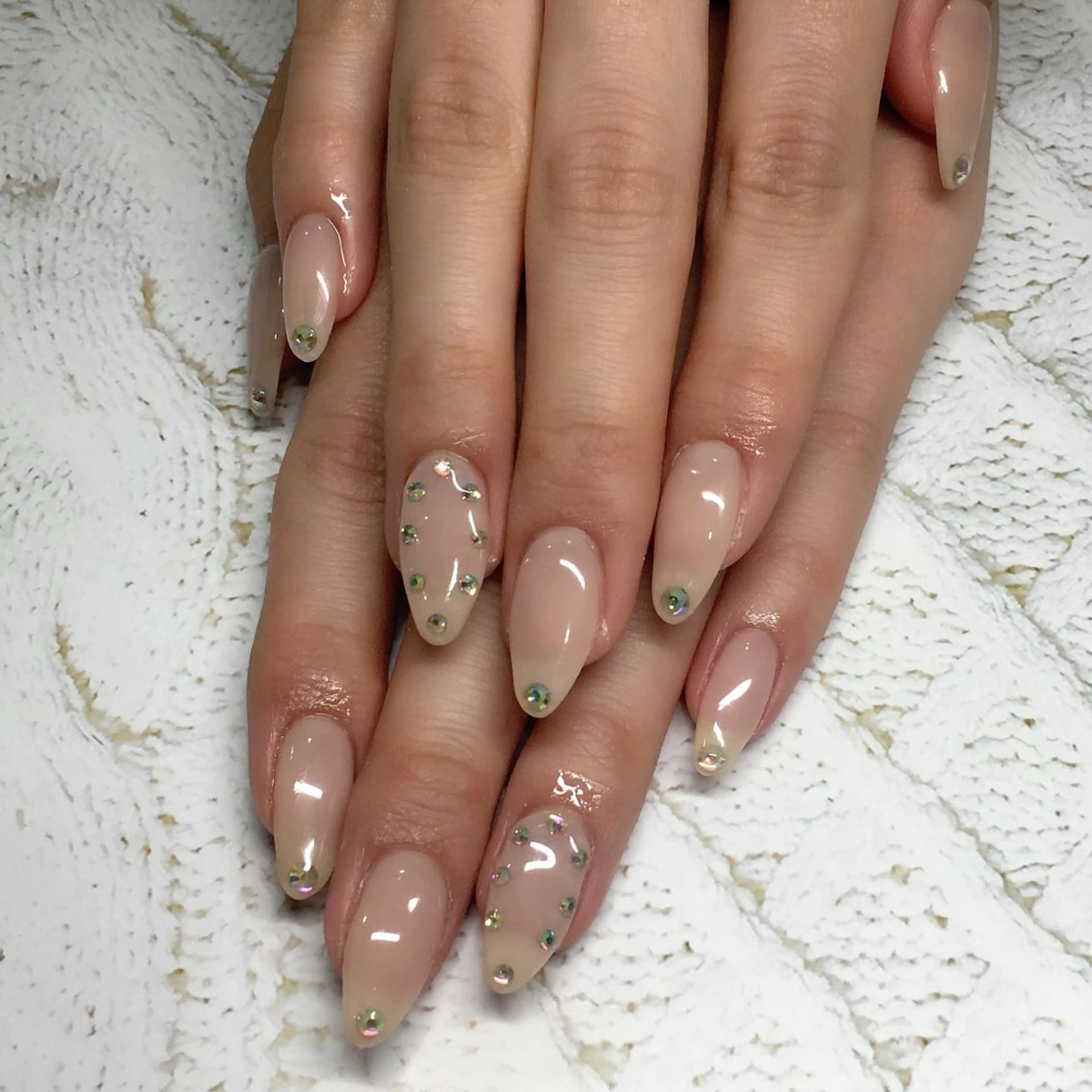 ネイル ストーンネイル palmy nailのネイルデザイン