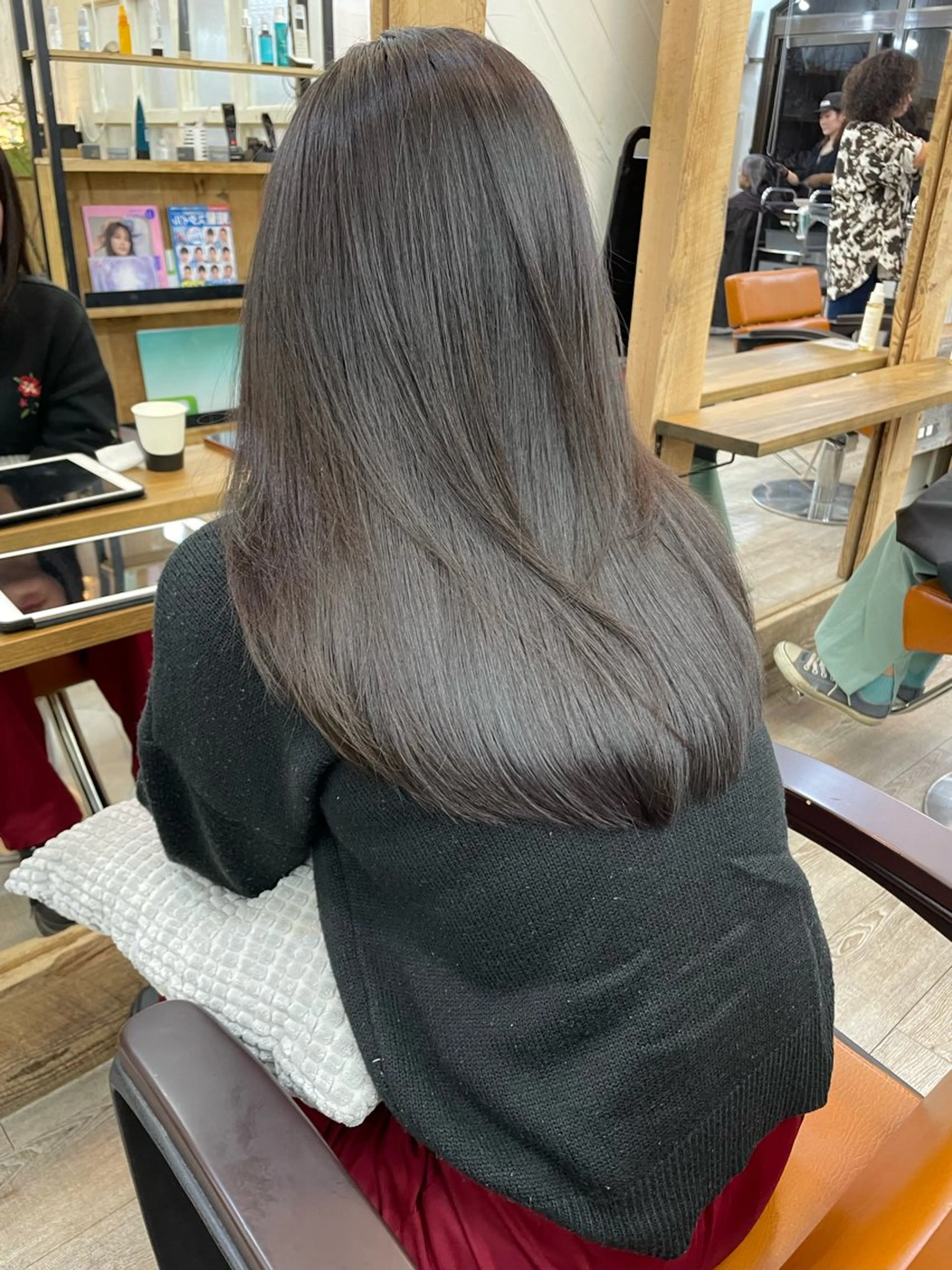 ミディアム カラー カット ヘアカラー トリートメント HIKARU副店長/ ✨️髪質改善のヘアスタイル