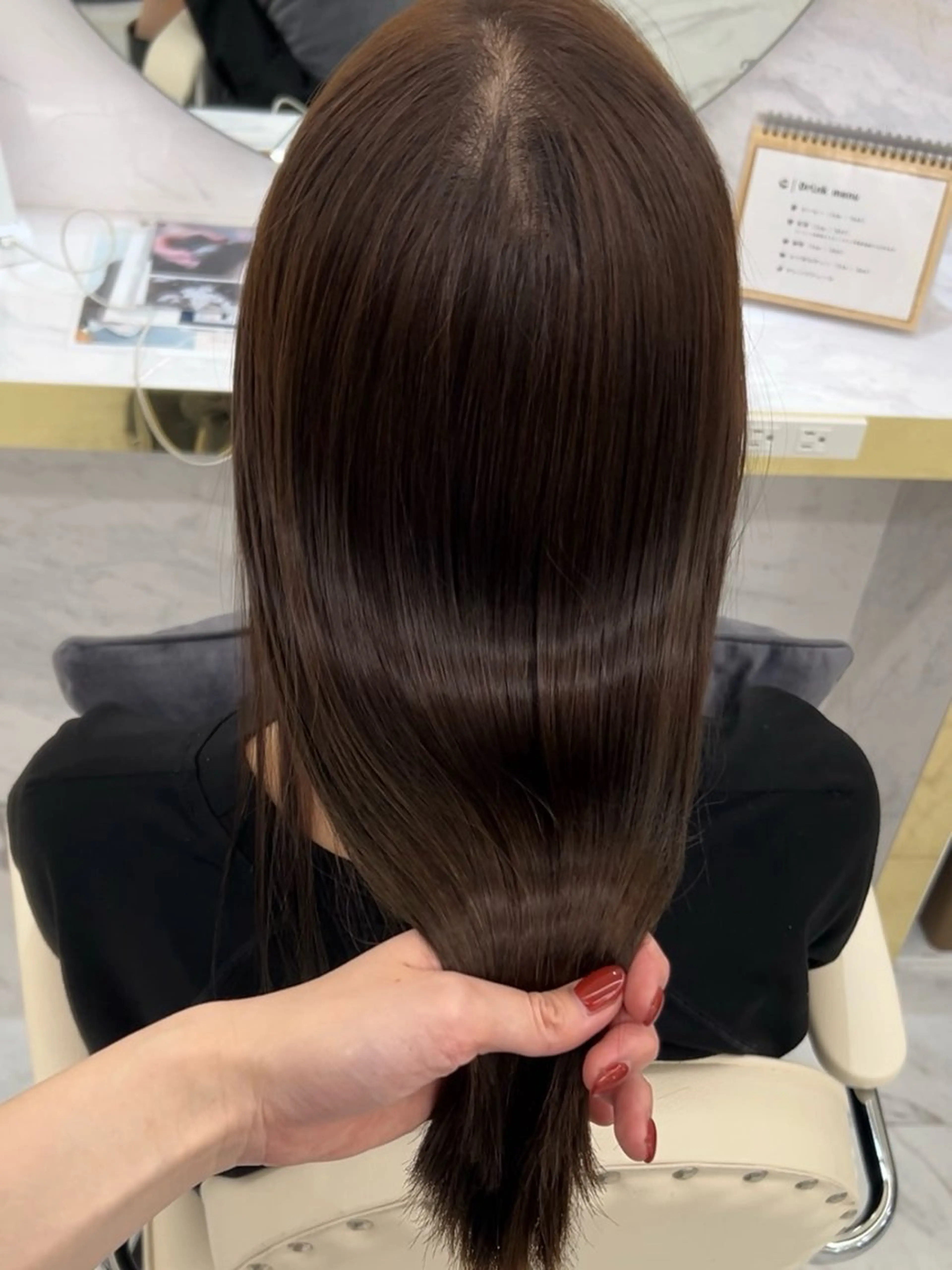 ロング カラー ヘアアレンジ 髪質改善 縮毛矯正 酸性ストレート カット ヘアカラー 縮毛矯正 トリートメント maoブリーチ無し 似合わせカラーのヘアスタイル