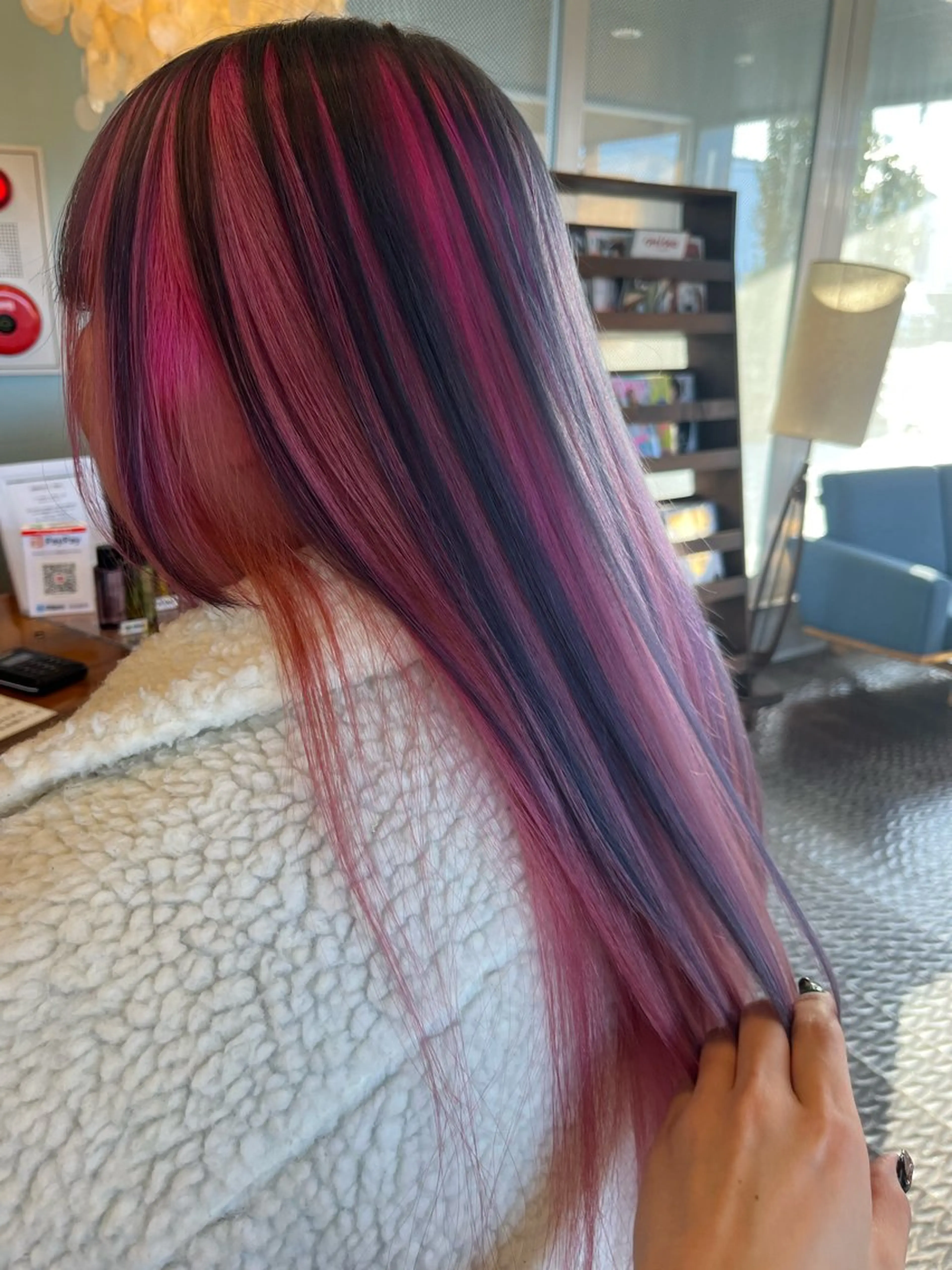 ロング カラー 長南 やよいのヘアスタイル