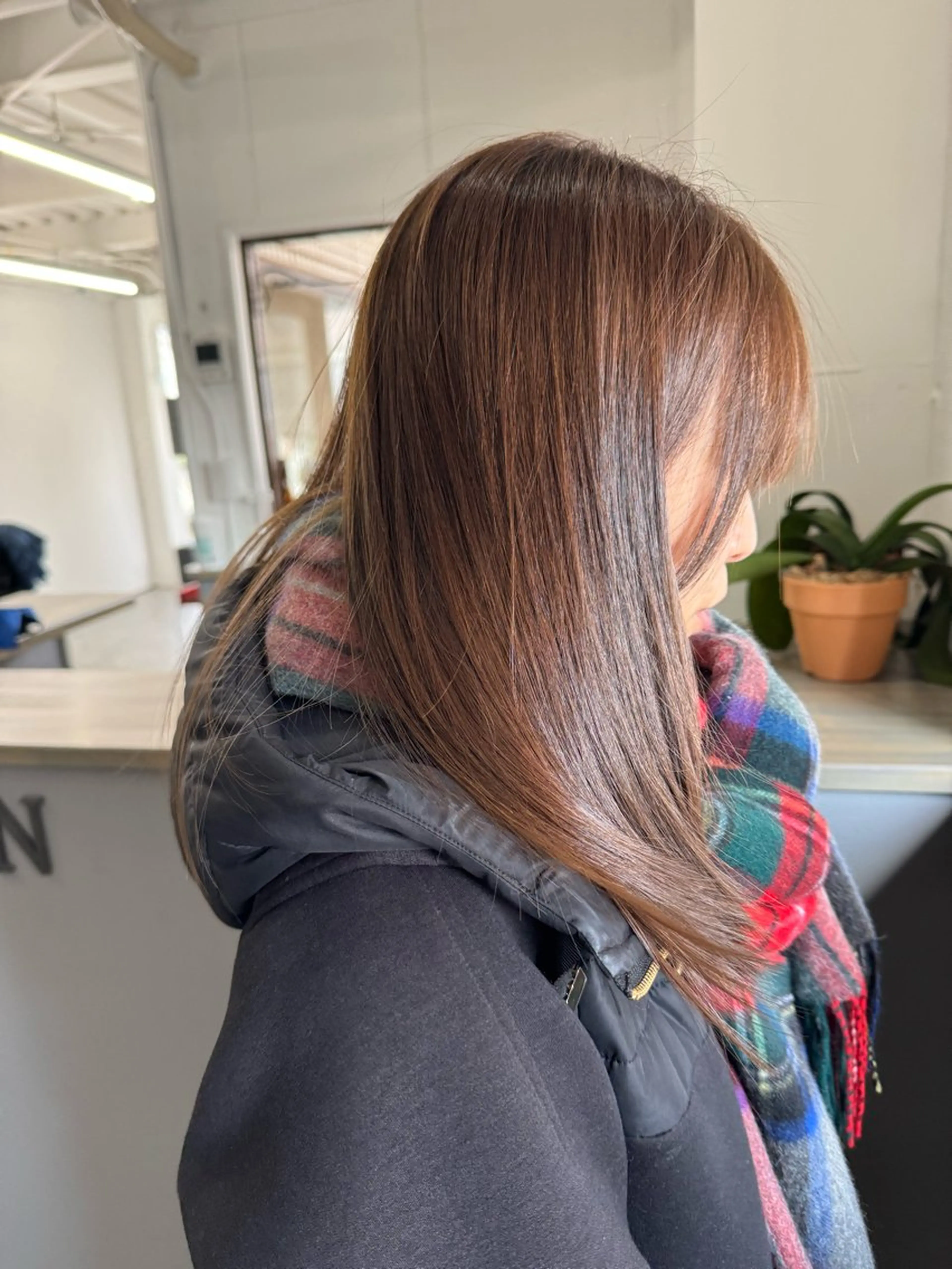 セミロング カット ヘアカラー PILILANI CHOP SHOP所属・安田 聡志のヘアスタイル