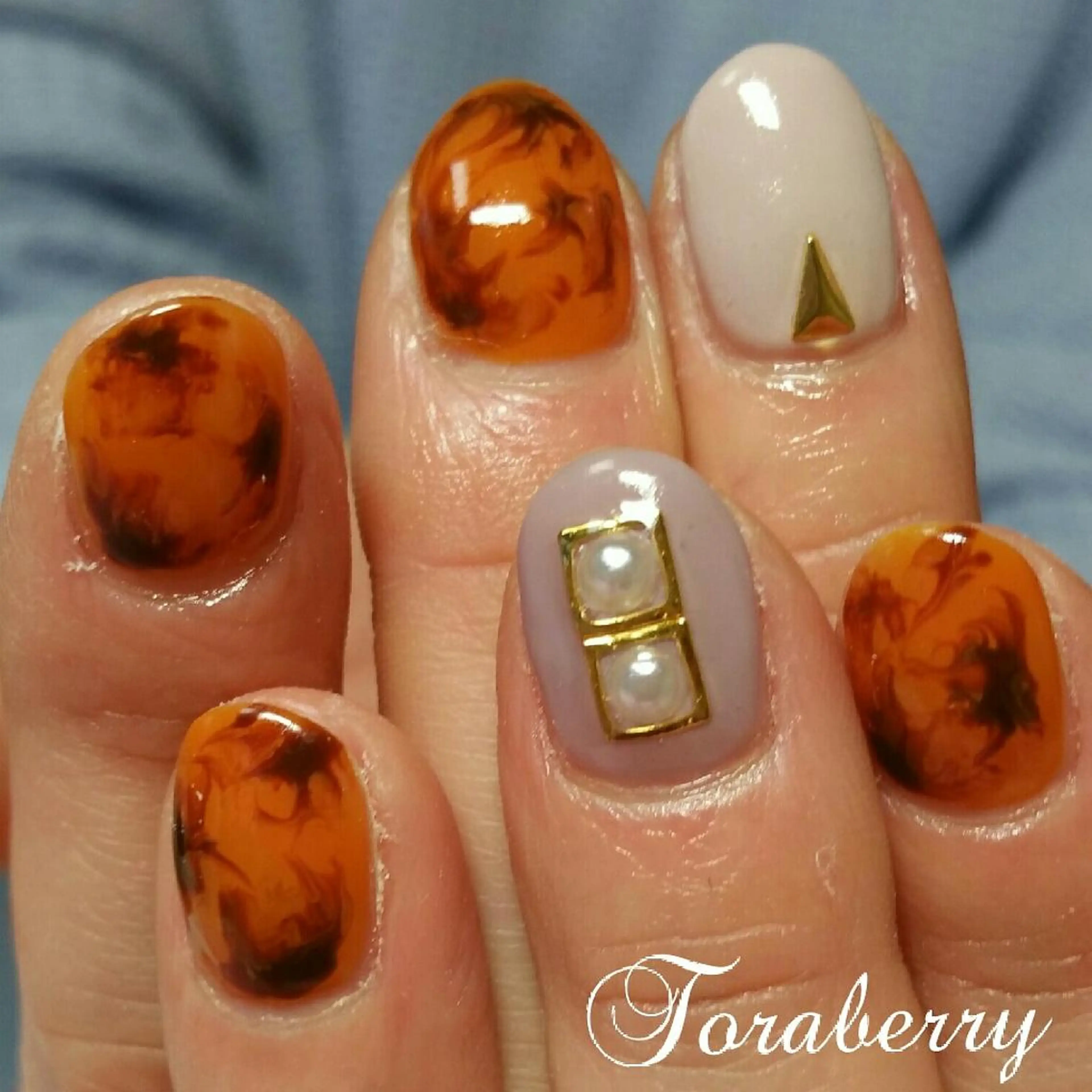 ネイル べっ甲ネイル ネイリスト なつみのネイルデザイン