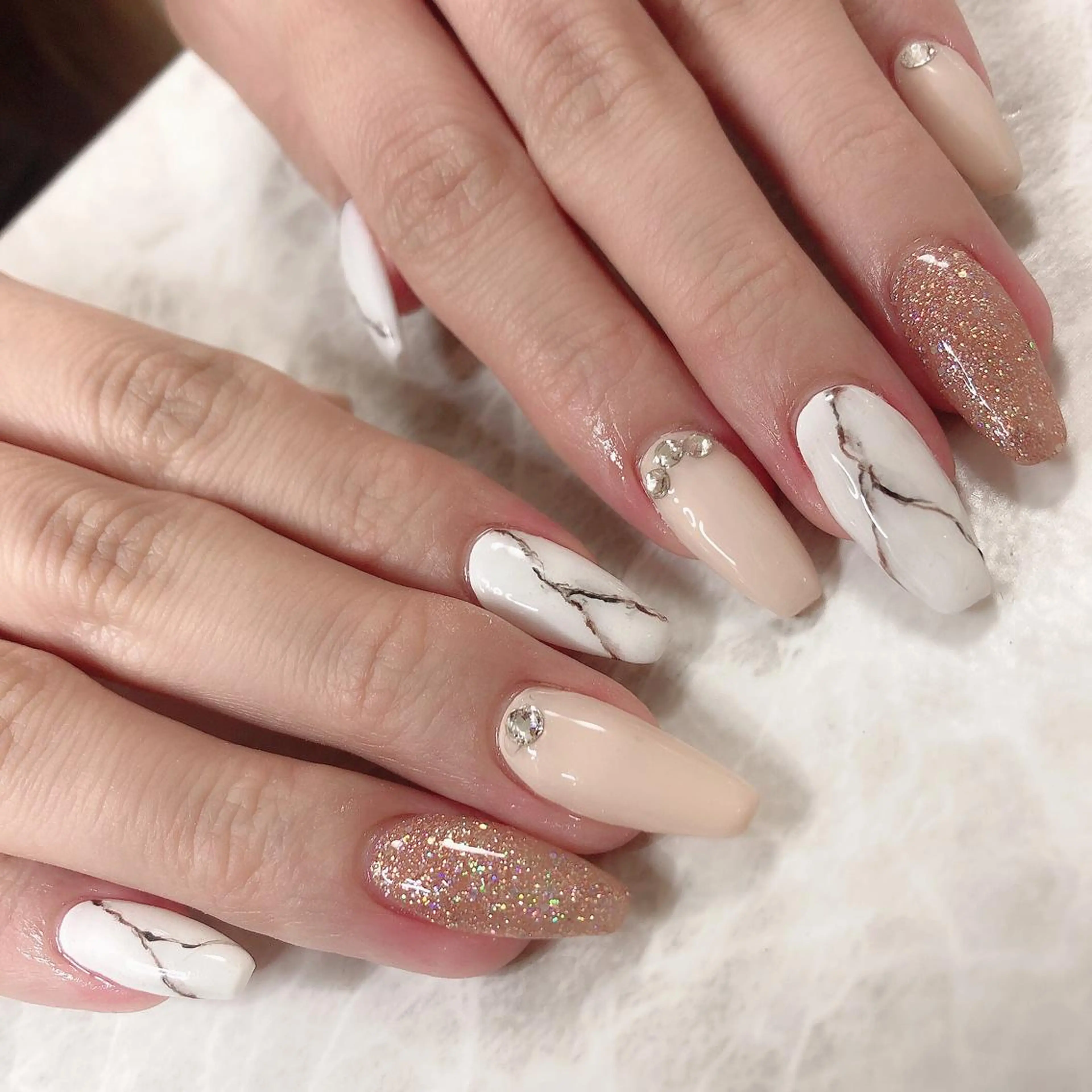 ネイル L'ea  Rose レア・ローズのネイルデザイン