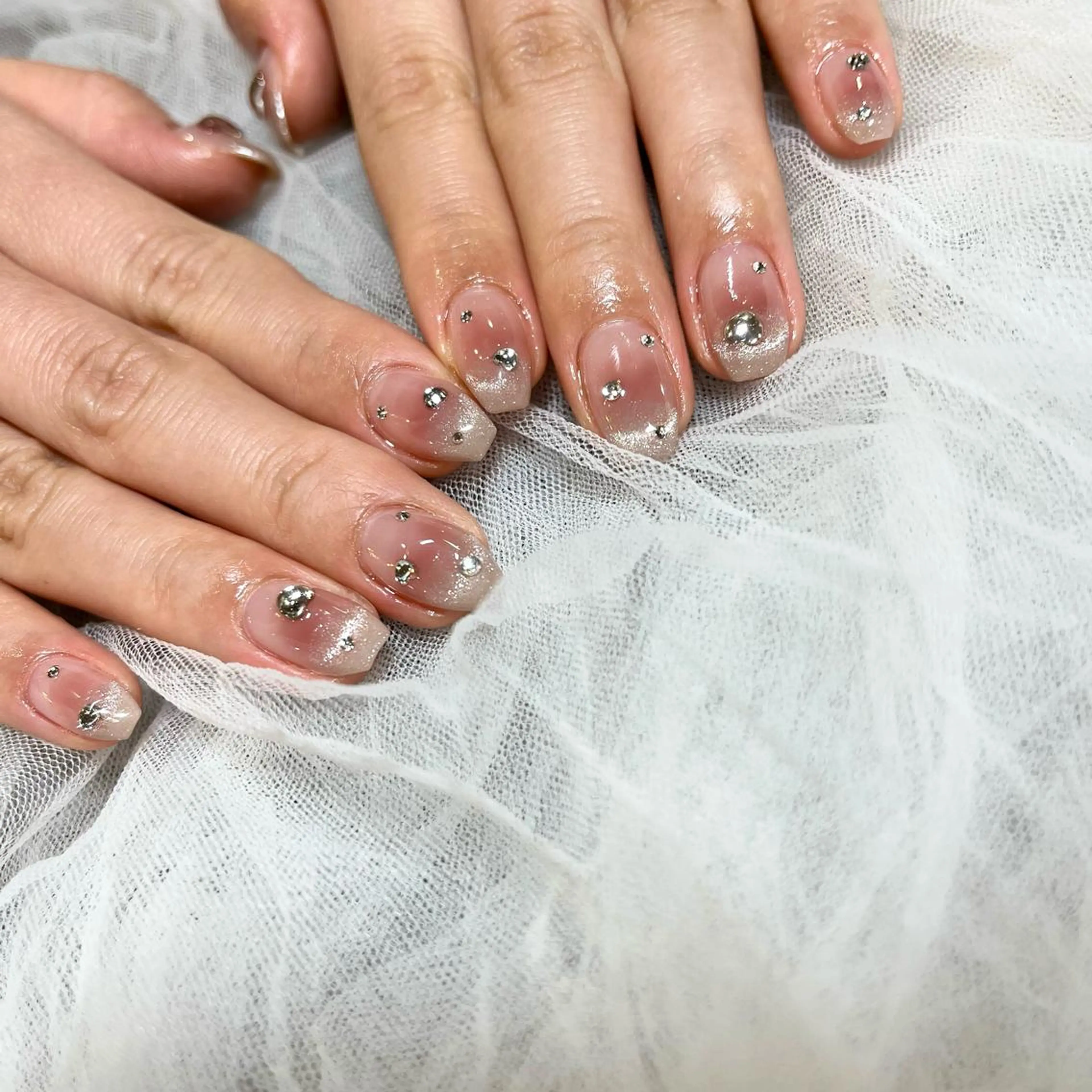 ネイル チークネイル ハンドネイル Cleo伏見店🌿 Momokaのネイルデザイン