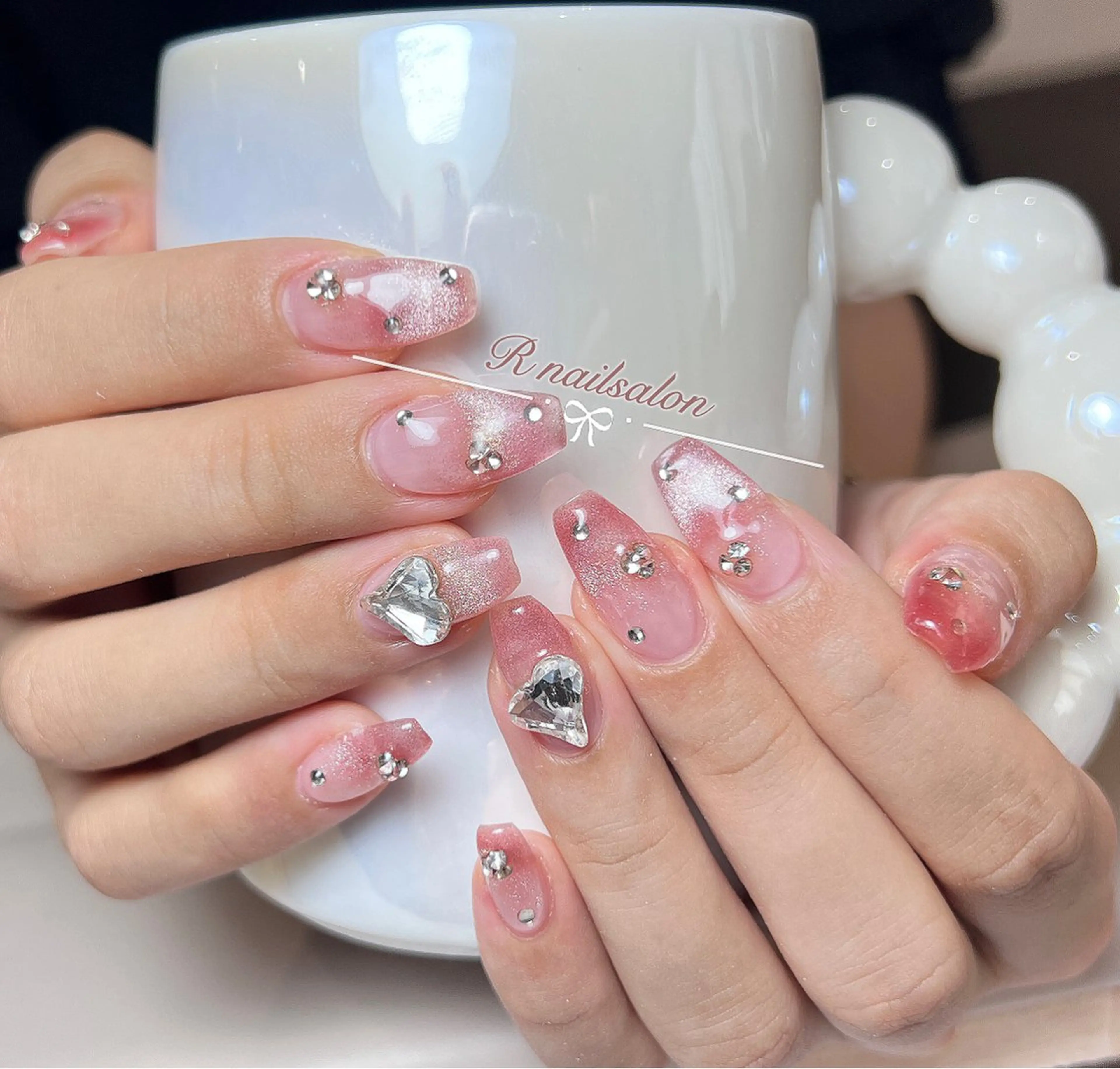 セミロング R NAILSALONのネイルデザイン