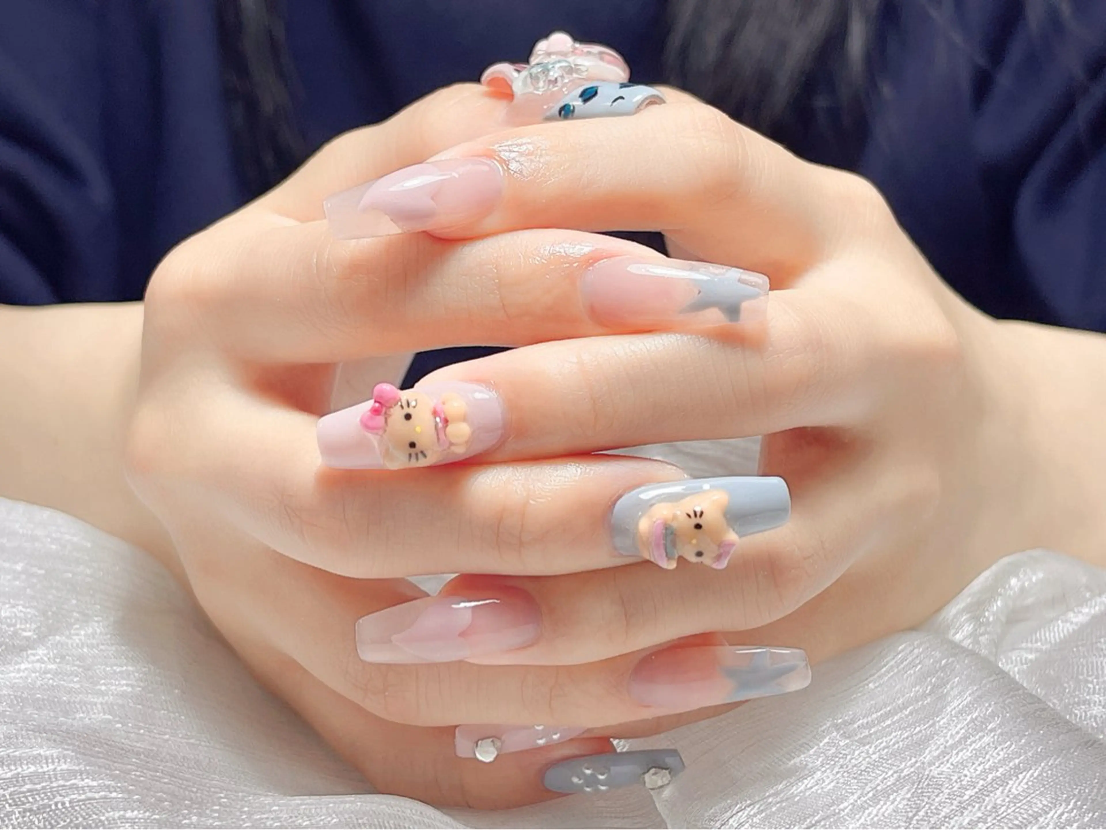 ネイル ハンドネイル 🎀ネイルサロン エクラYUI🎀のネイルデザイン