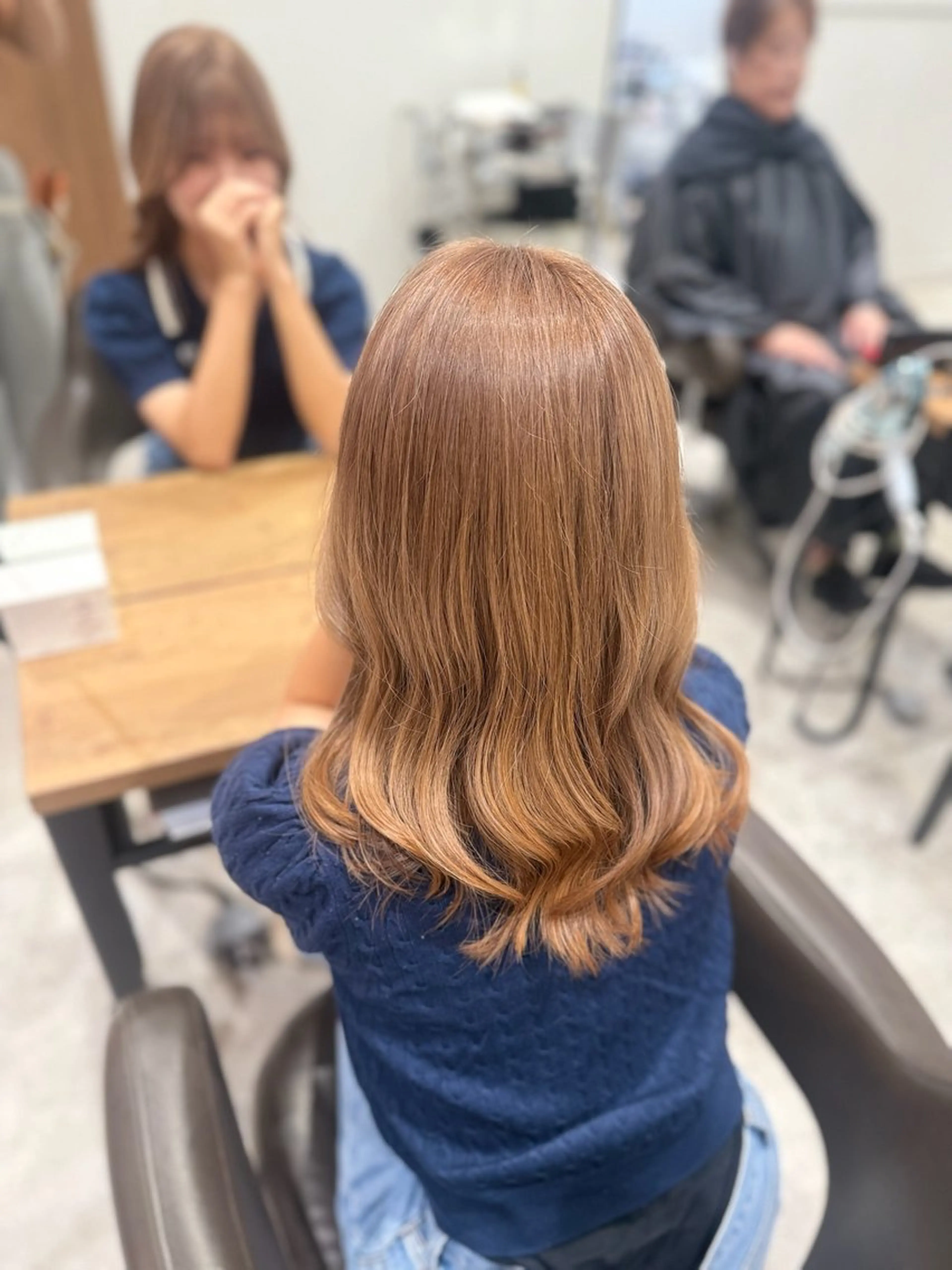 ミディアム カラー ハイトーンカラー 縮毛矯正 トリートメント リー天王寺所属・Lee天王寺 Rinのヘアスタイル