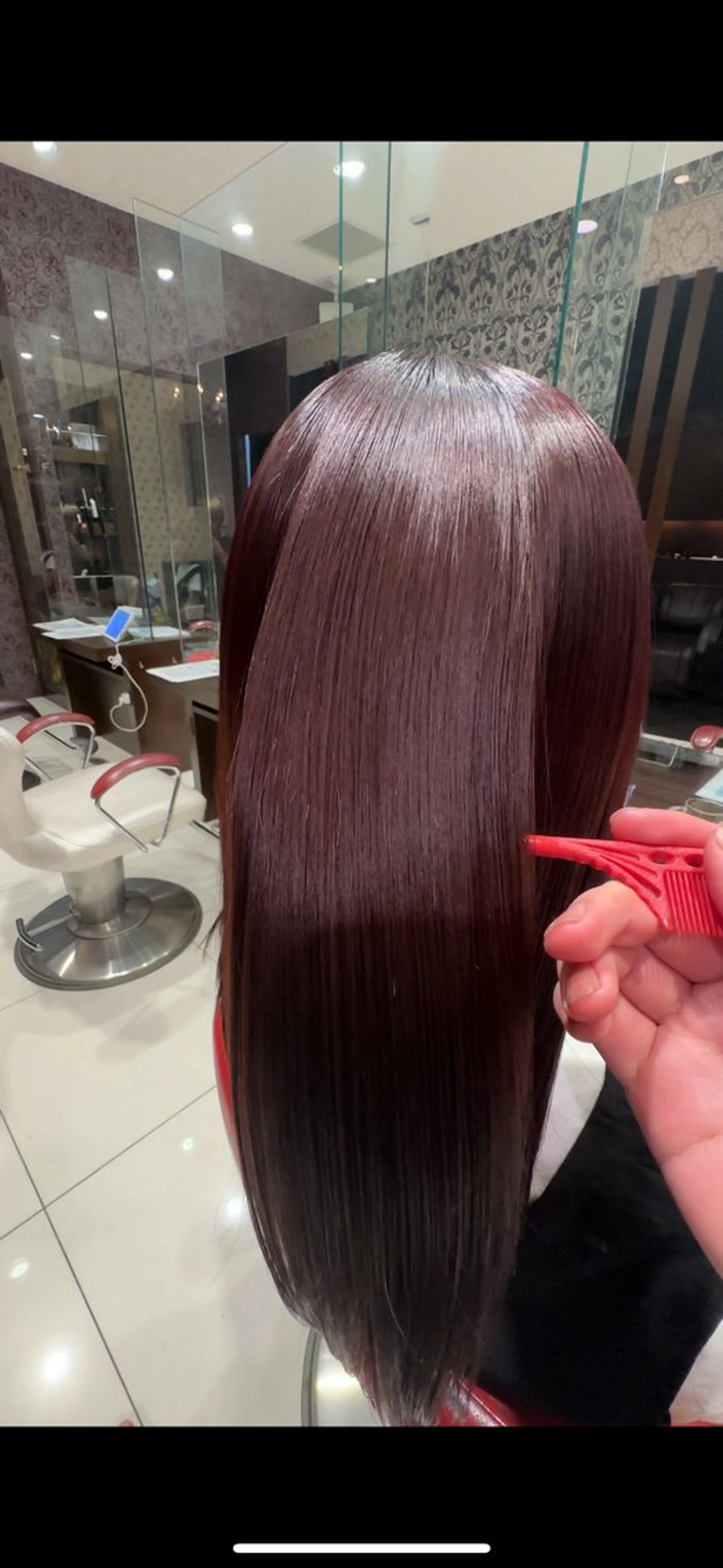 セミロング 酸性ストレート 益野 凌のヘアスタイル