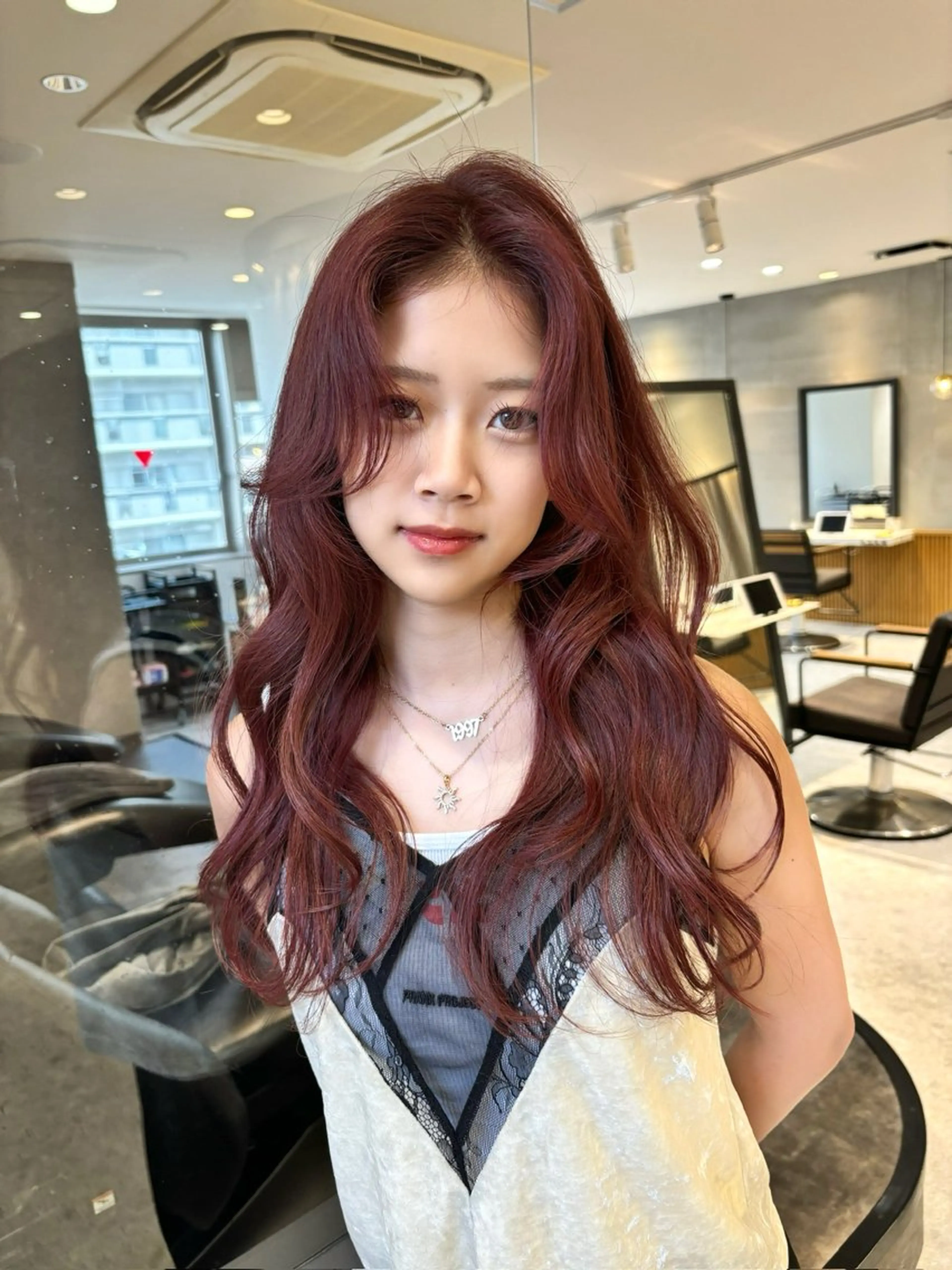 ロング カット ヘアカラー MOMOHA/ 🍑レイヤーカットのヘアスタイル