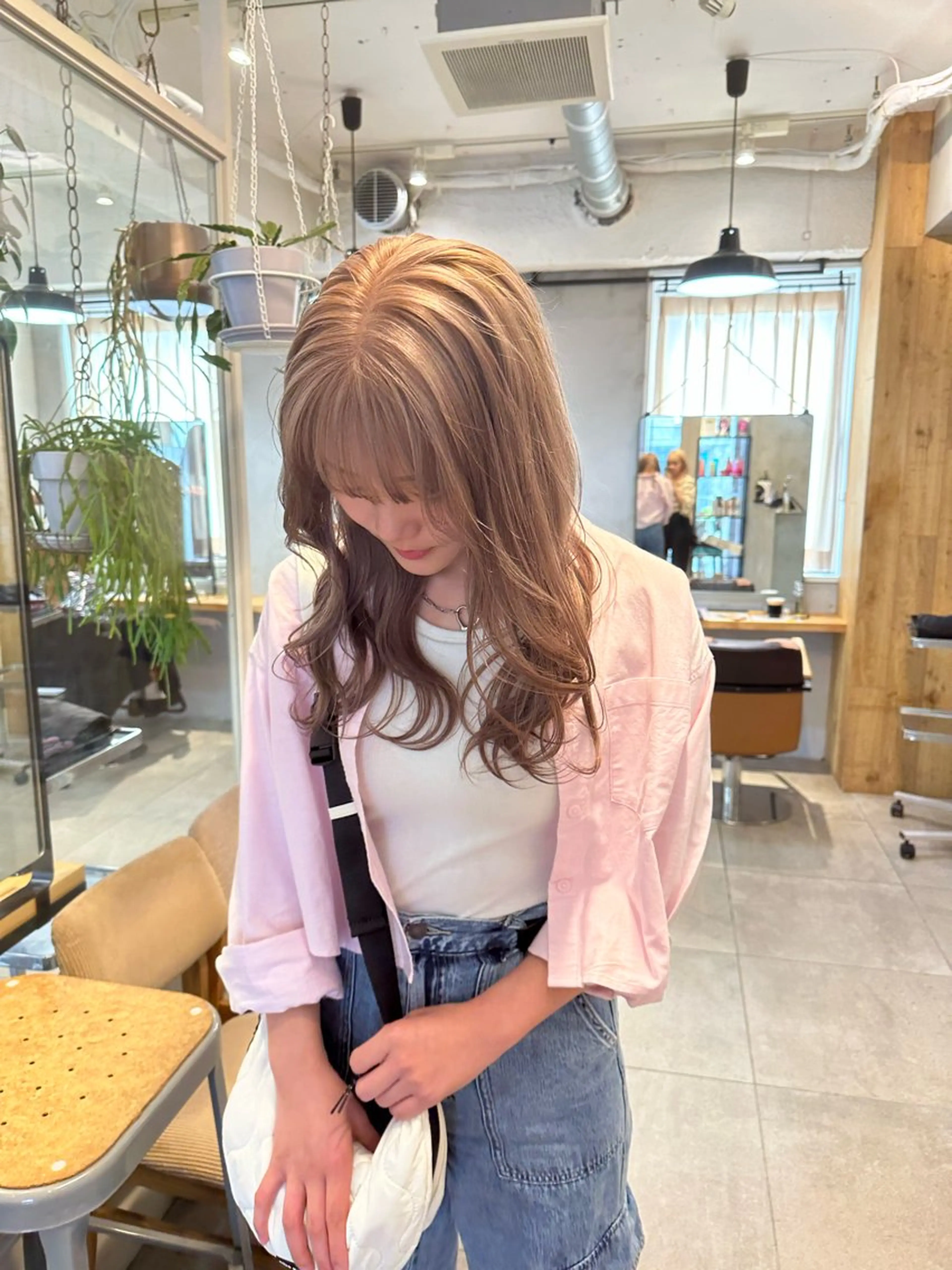 セミロング カラー ブリーチ ハイトーンカラー ブリーチなしカラー ボブ REINA☁️透明感 カラー/ぷつっと♡のヘアスタイル