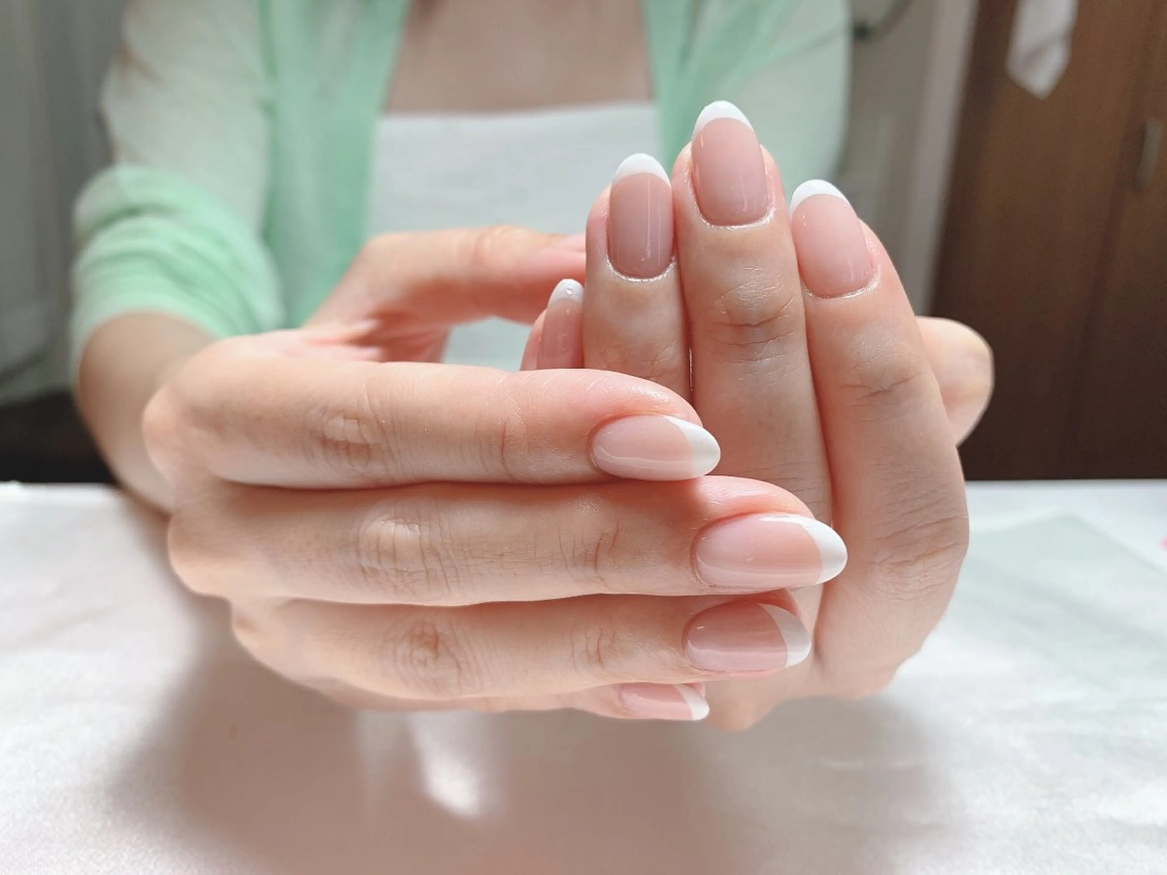 フレンチ(ベースはクリアジェル)の写真