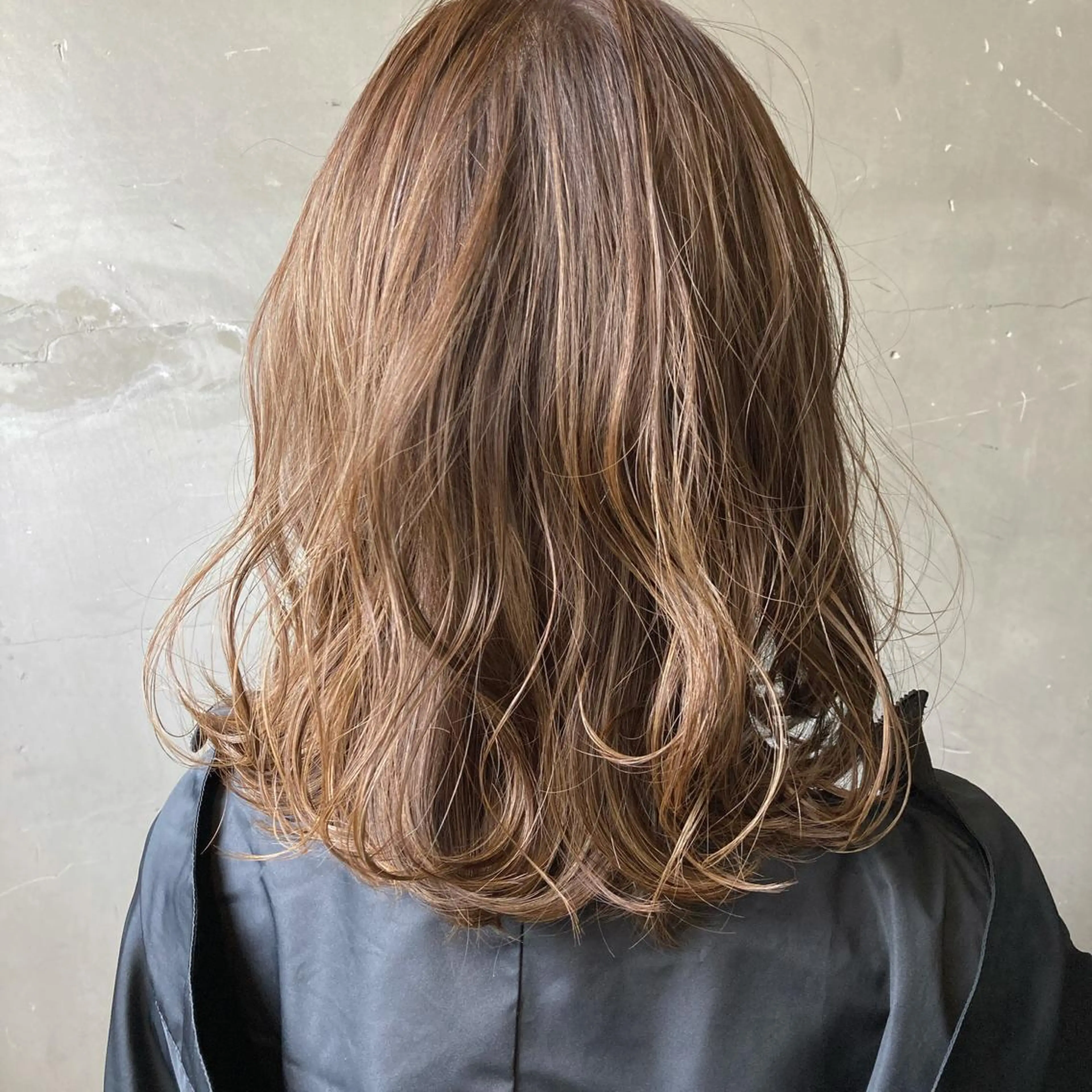 ミディアム カラー ヘアカラー トリートメント 牛山 静香のマツエク・マツパデザイン