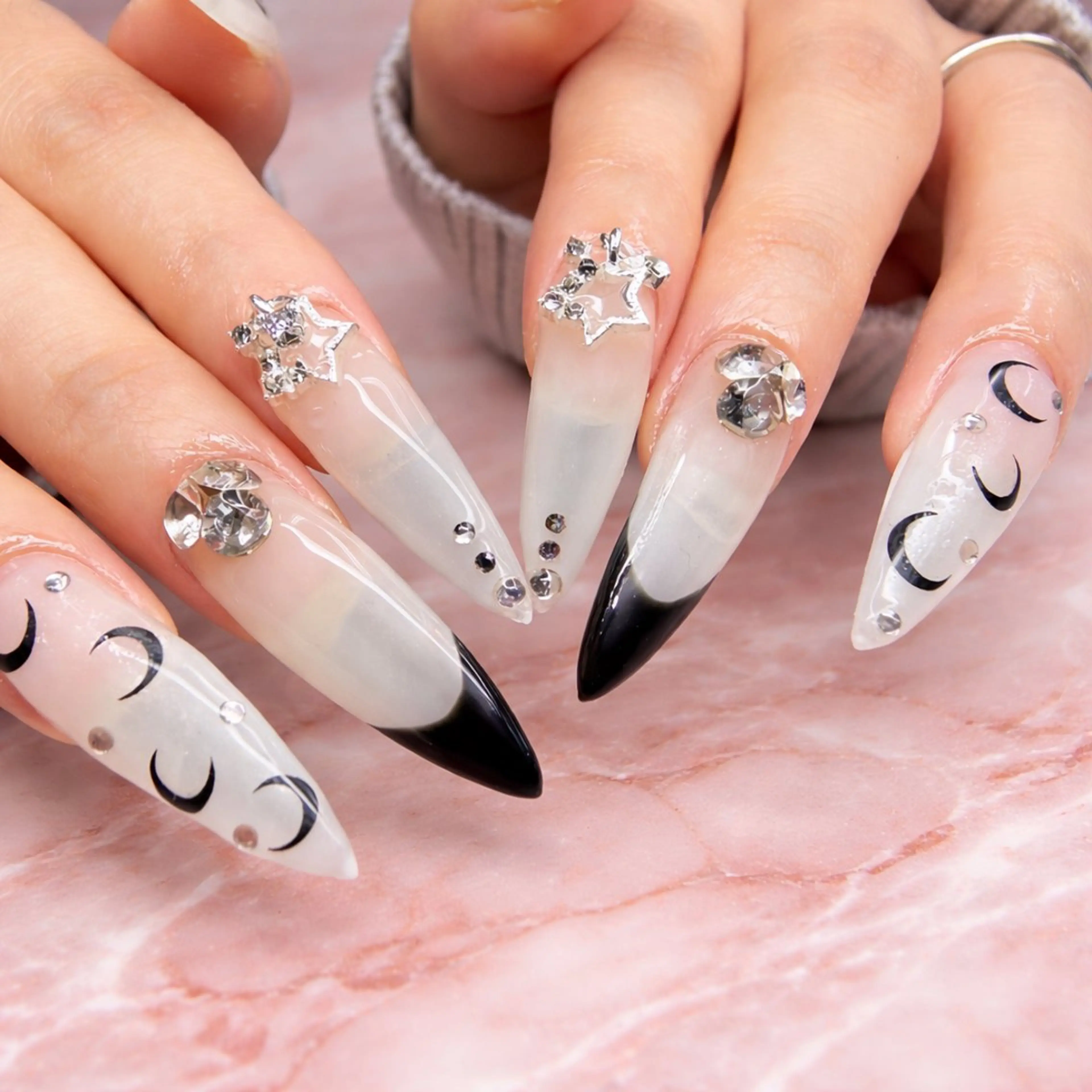 ネイル ハンドネイル 松山 碧のエステ・リラクイメージ