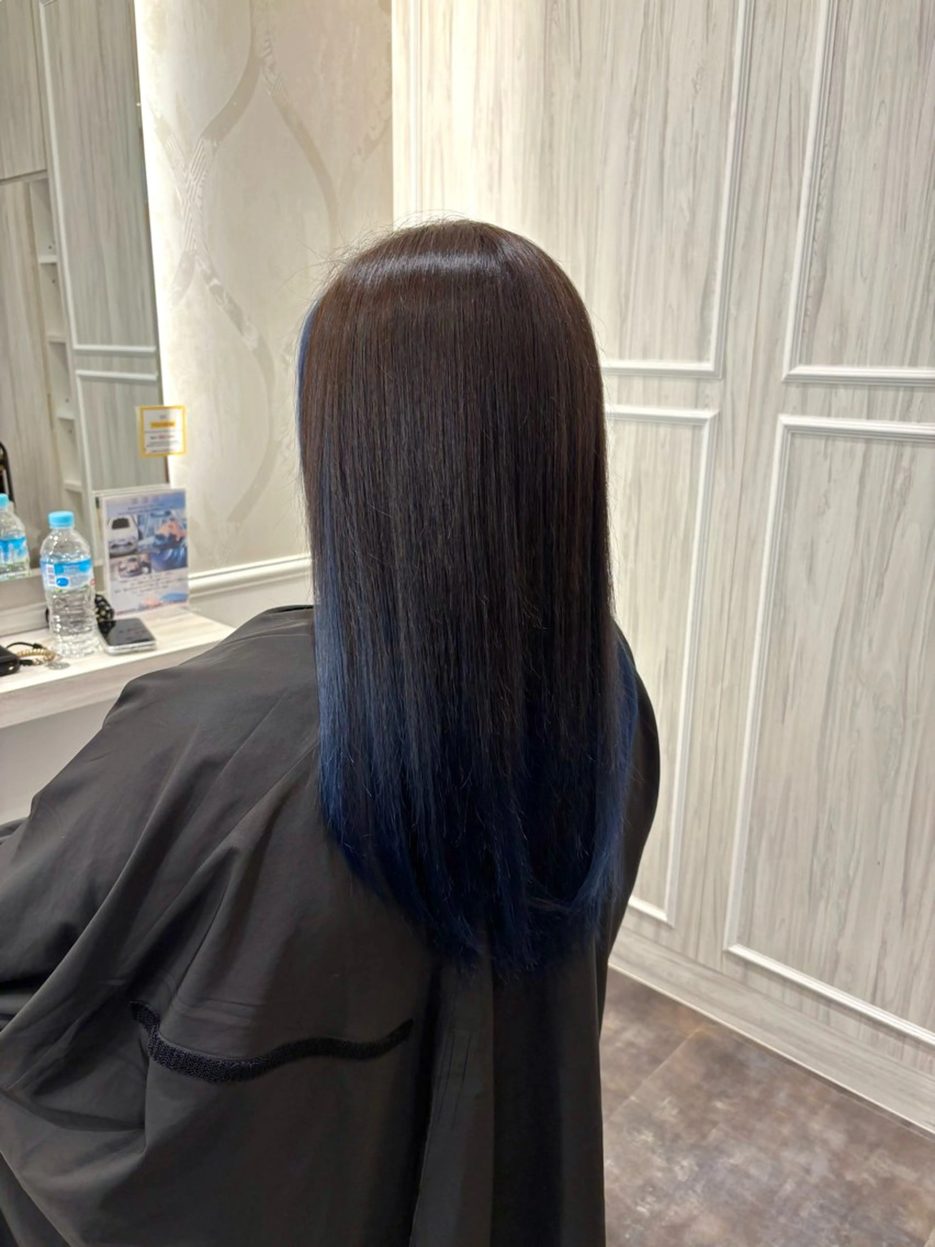 カラー バレイヤージュ 🌟心斎橋レイヤー 艶ハイトーン/ウルフのヘアスタイル