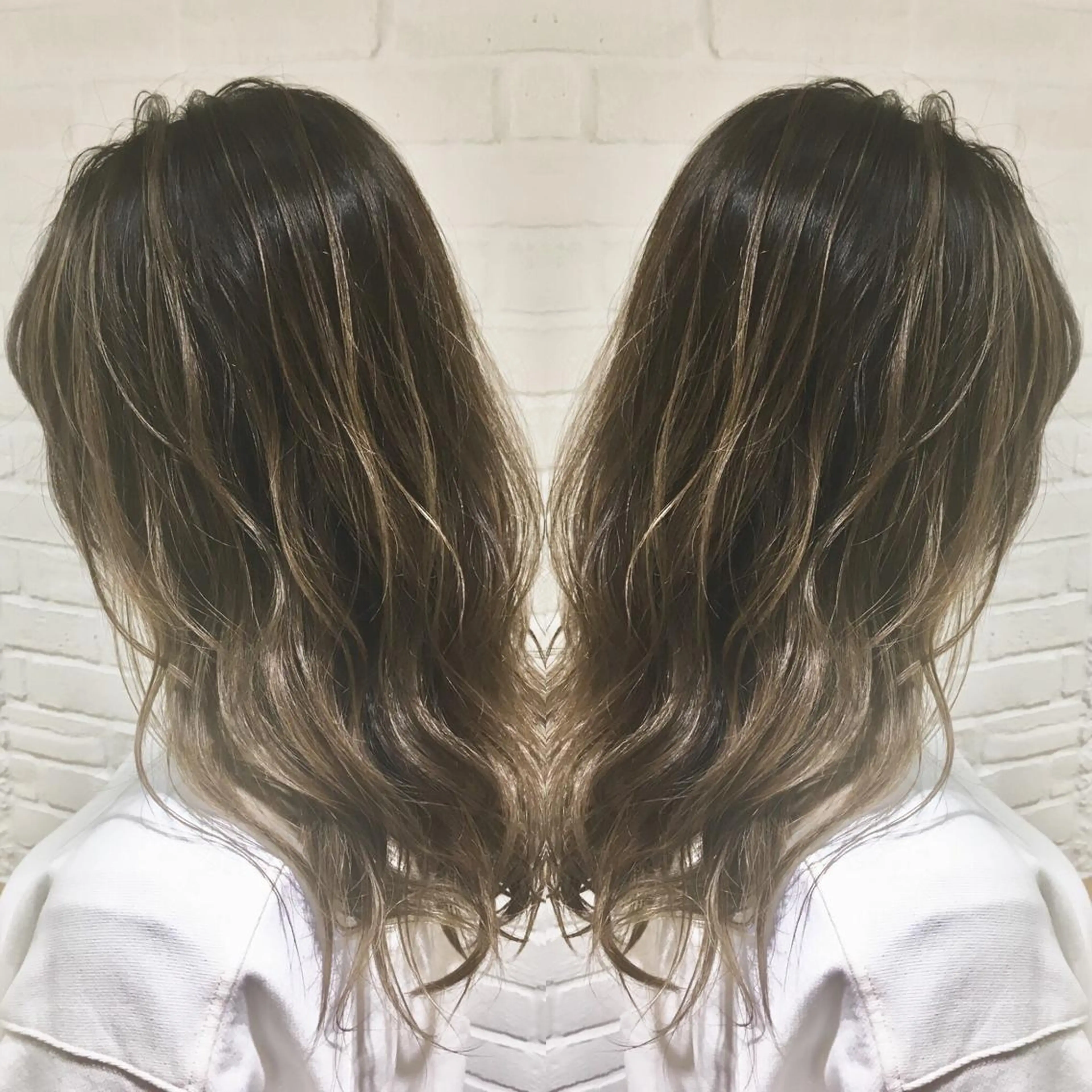 ロング カラー バレイヤージュ グラデーションカラー グレージュ レイヤーカット 💈平島 拓也💈のヘアスタイル