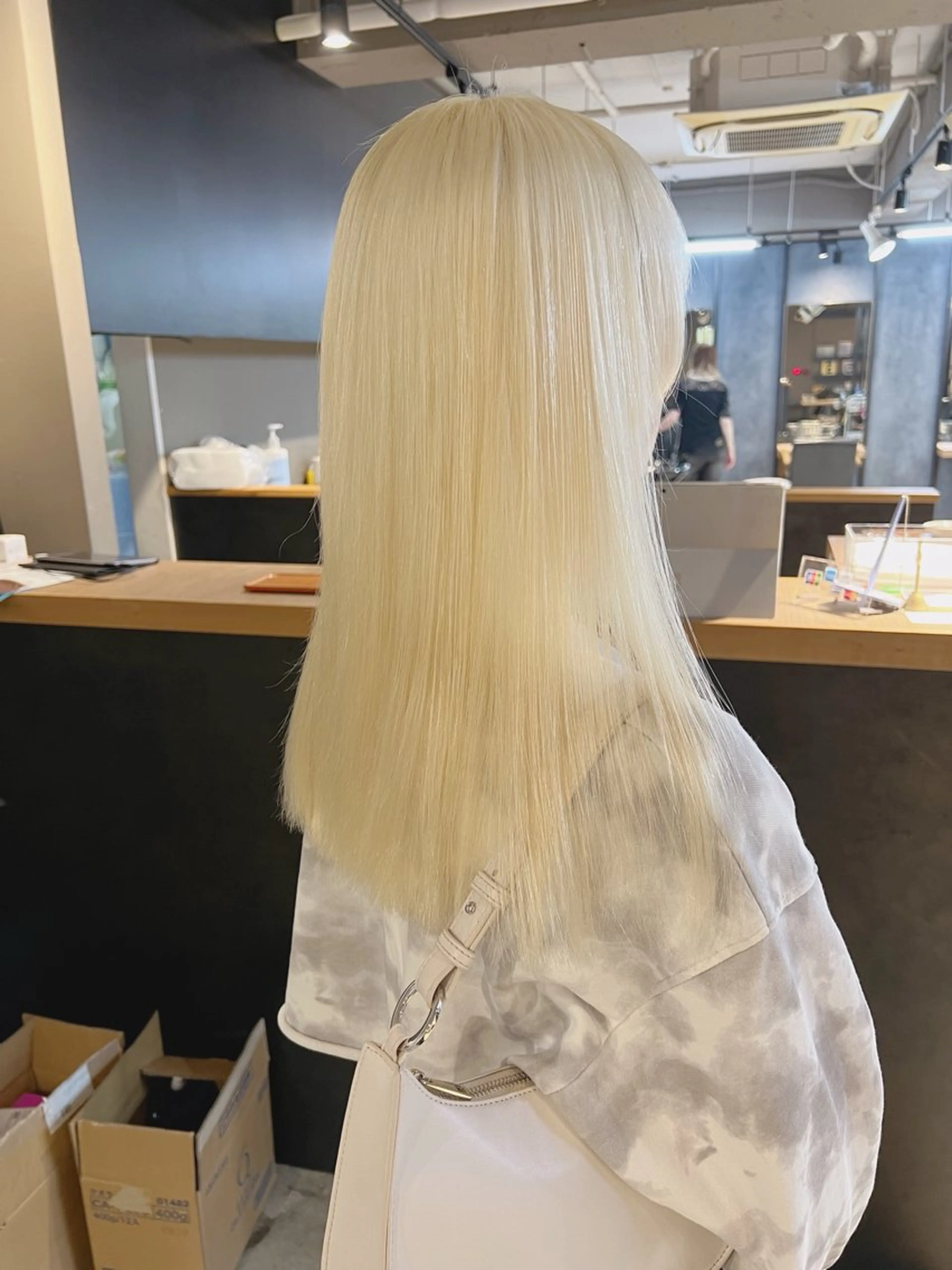 ロング カラー ブリーチ ブロンド daiki 原宿のヘアスタイル