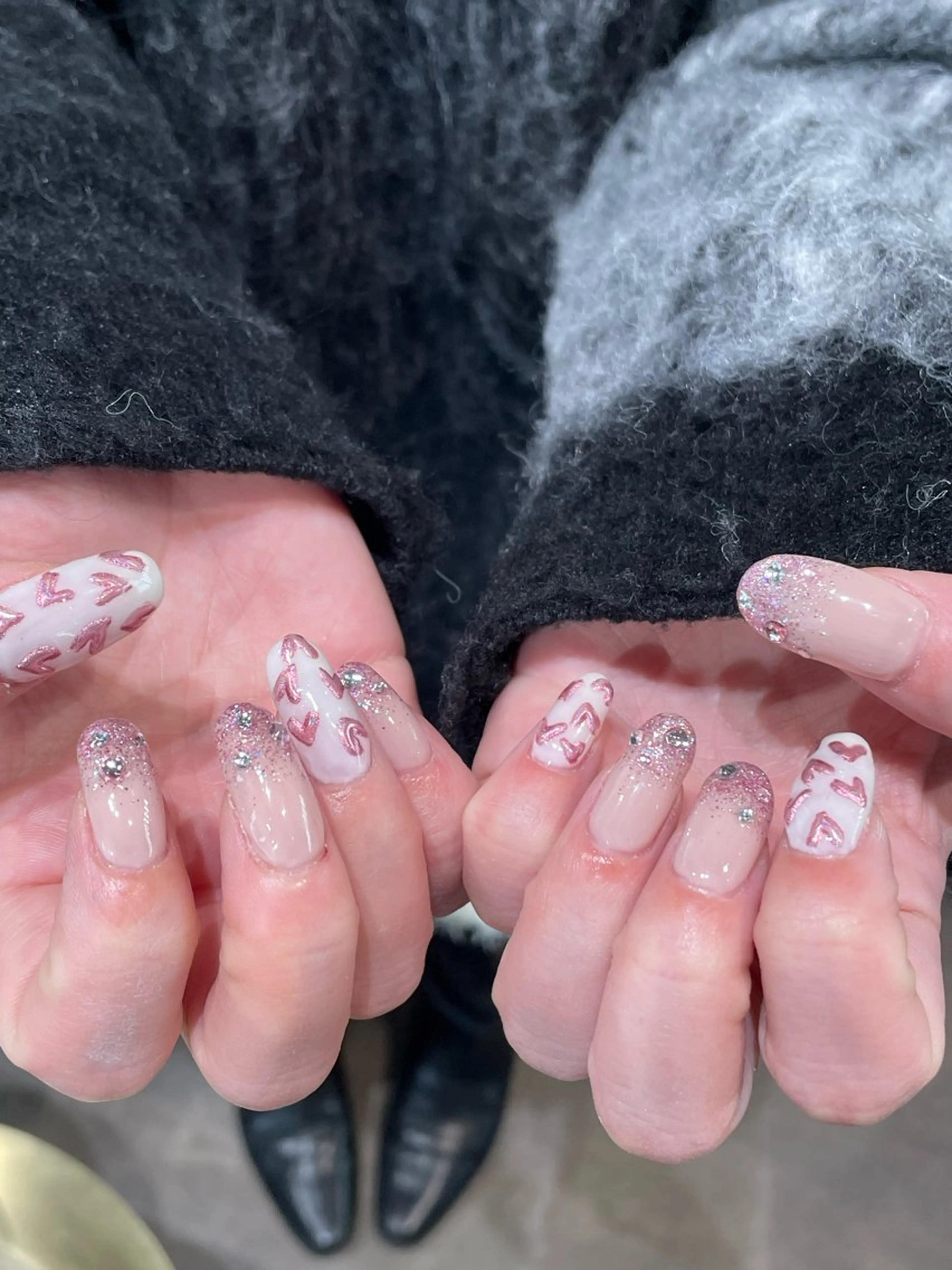 ネイル バレンタイン ハンドネイル ナチュラル透明感🌱 小山美樹子のヘアスタイル