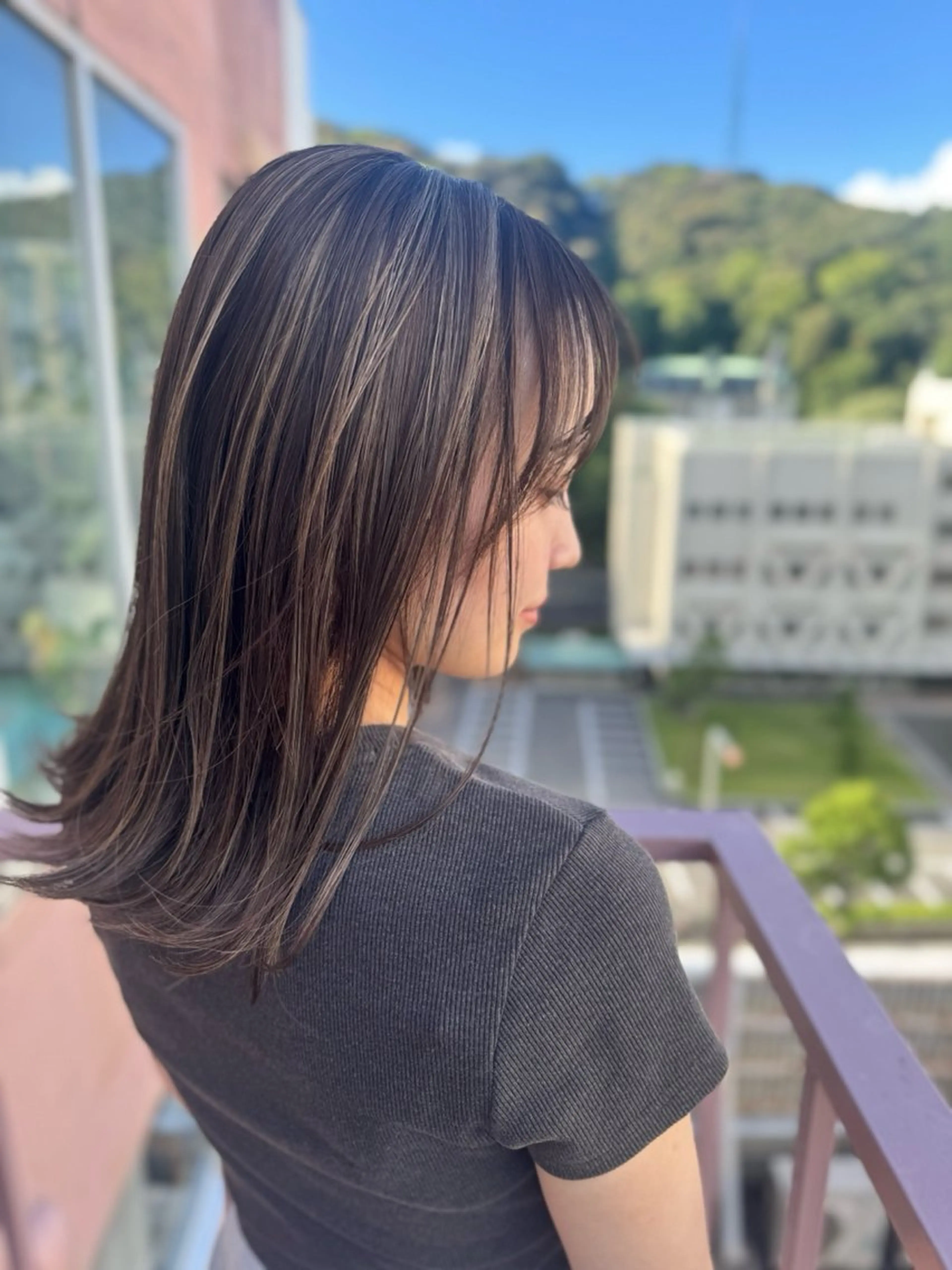 セミロング カラー ハイライトカラー ハイライト ヘアカラー Viage （ビアージュ）のヘアスタイル