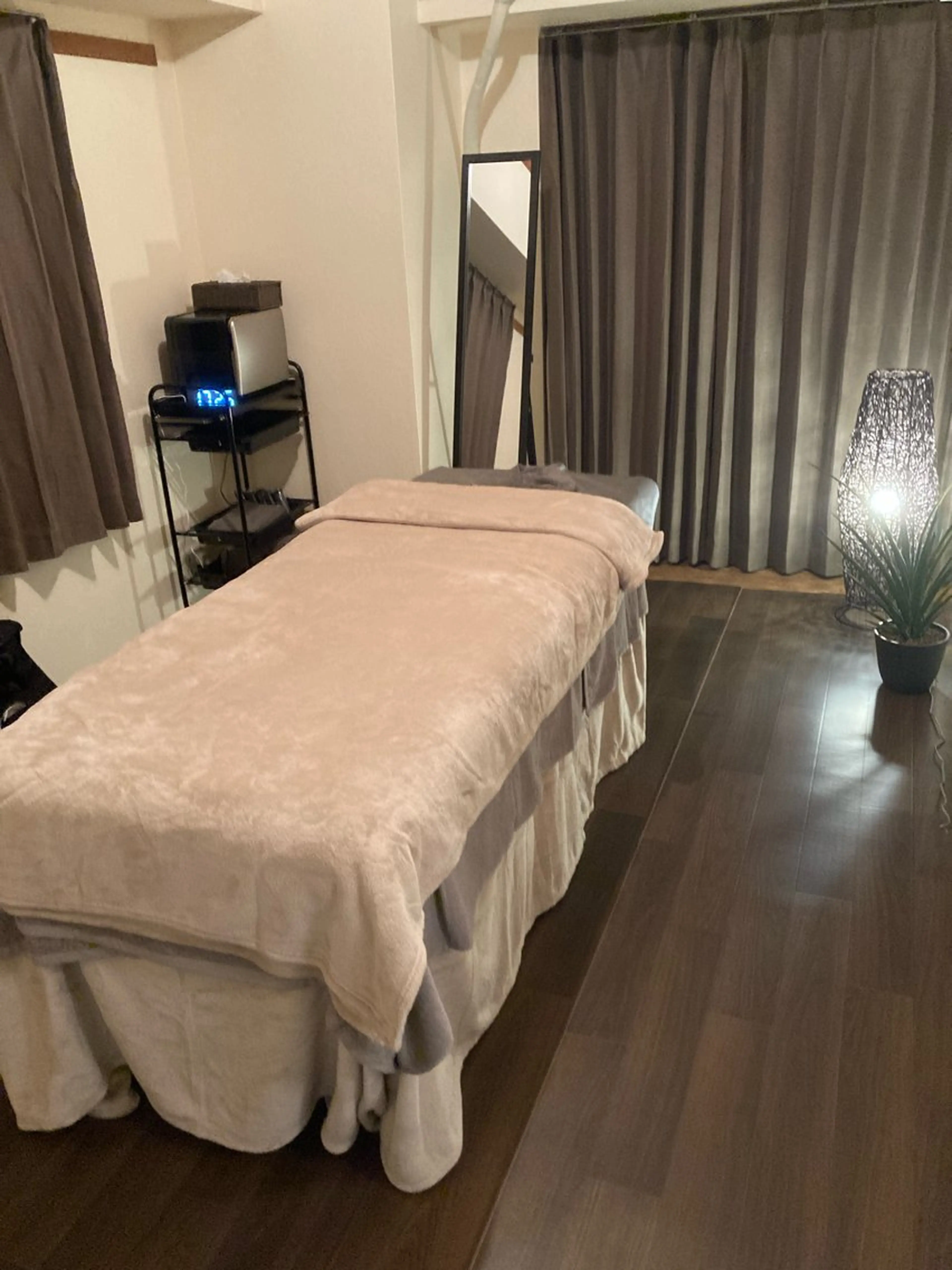 PREMIERE III 横浜　西口店所属・PREMIERE I I I横浜のエステ・リラクイメージ