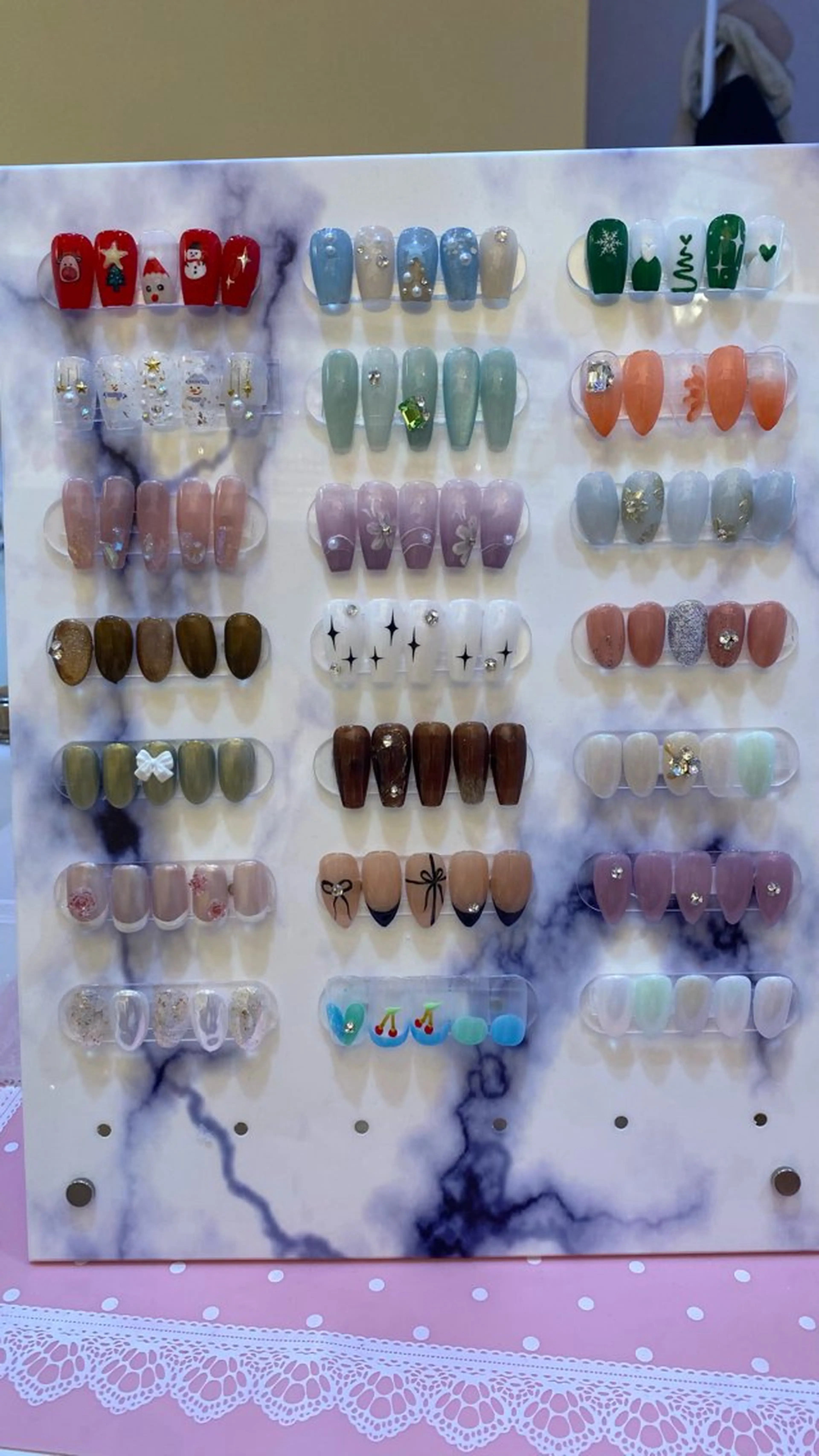 ネイル ハンドネイル Nikoネイルサロン中野店所属・merci リカのネイルデザイン