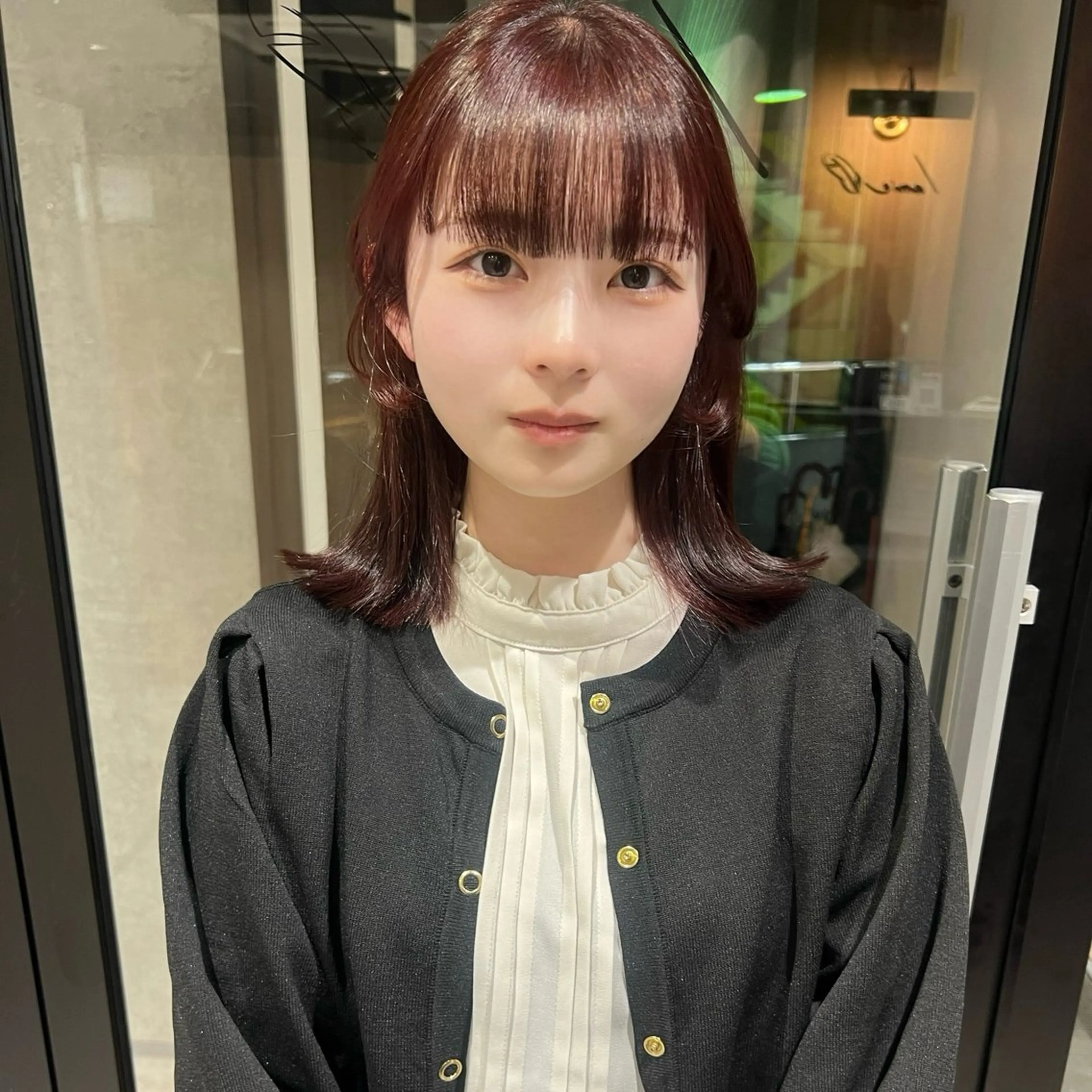 セミロング カット ヘアカラー トリートメント AI TOKYO　S所属・mizuki 【韓国レイヤー】のヘアスタイル