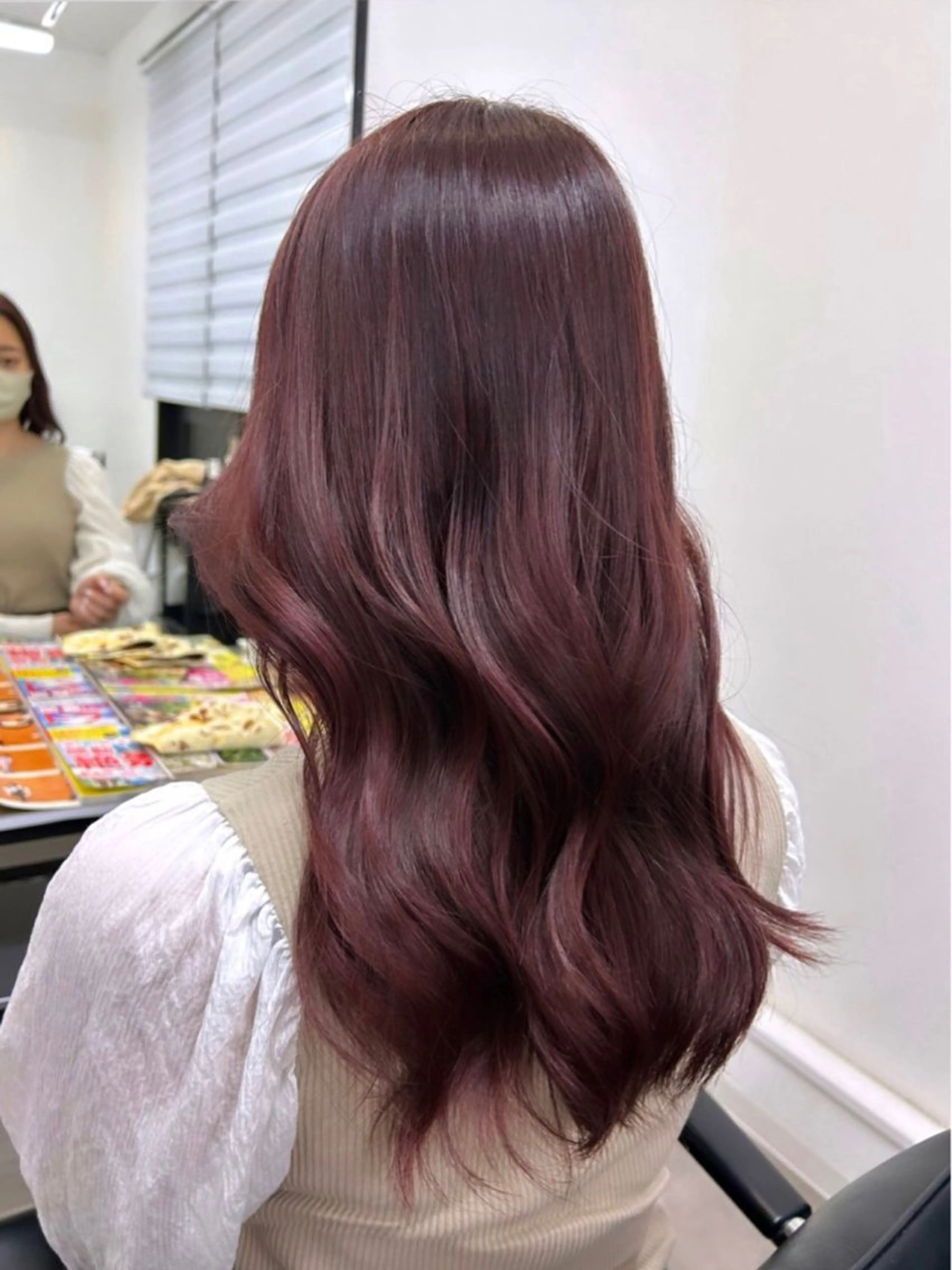 ミディアム カラー ambiance amiのヘアスタイル