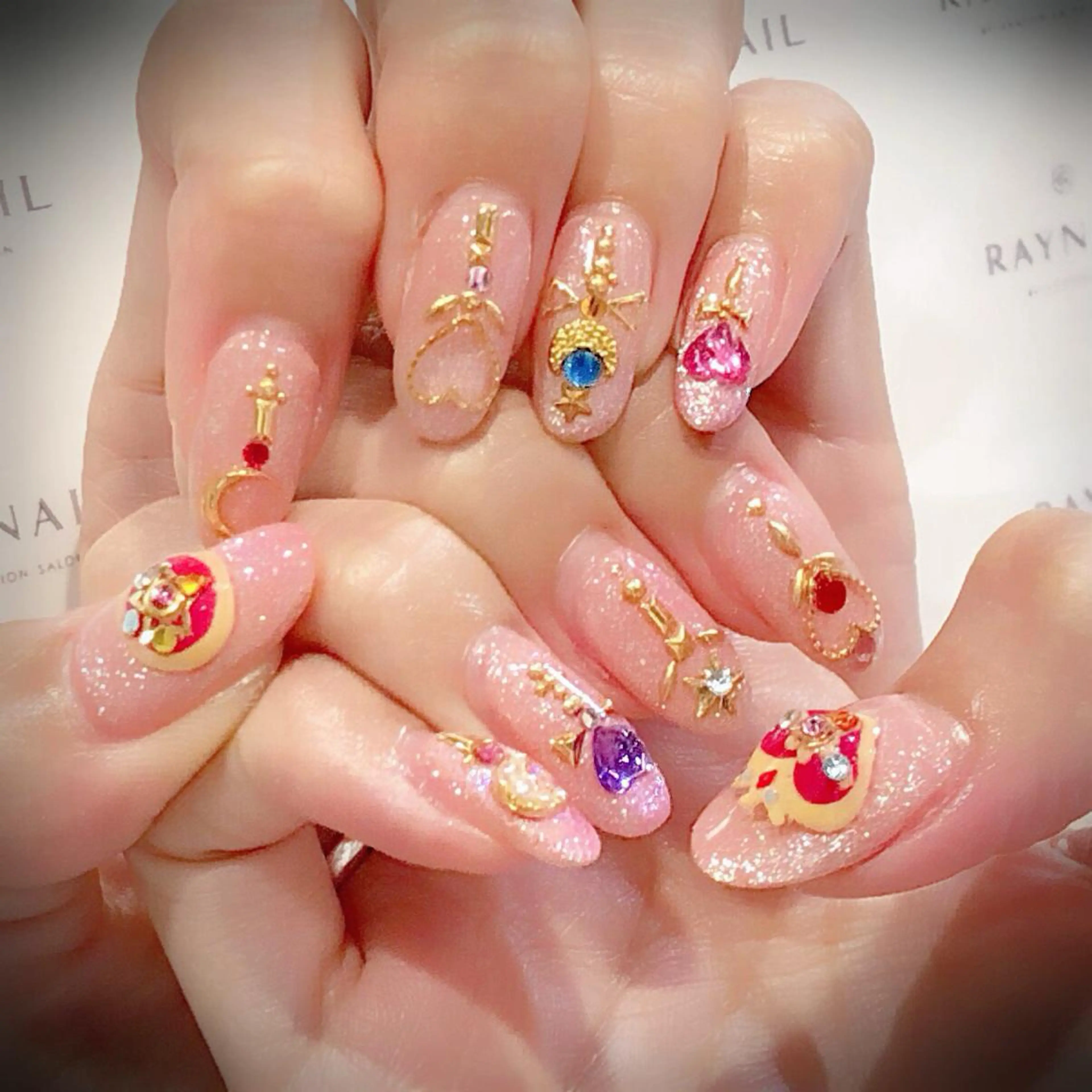 ネイル Arowa 伊田のネイルデザイン