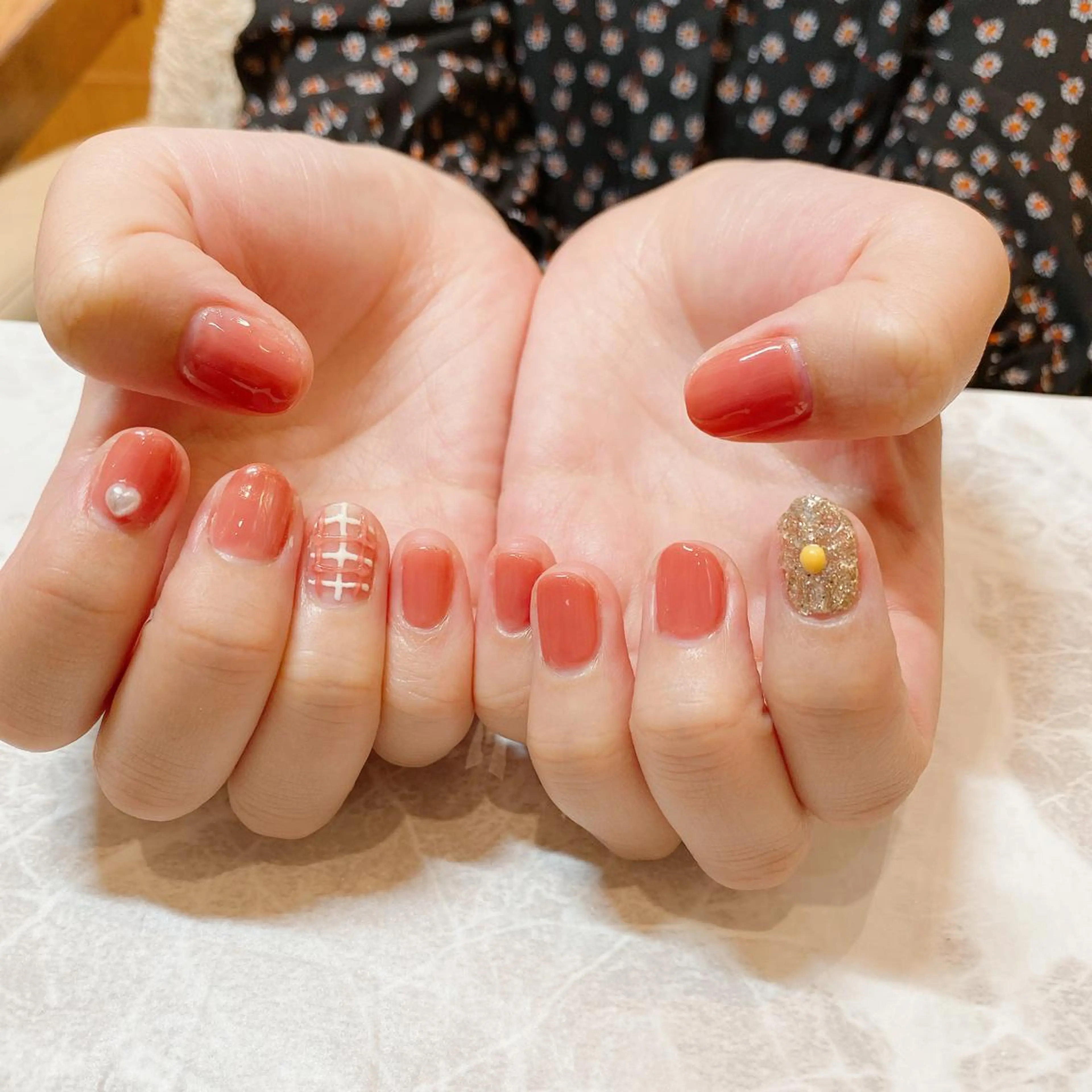 ネイル ぷっくりネイル 関谷 真登佳のネイルデザイン