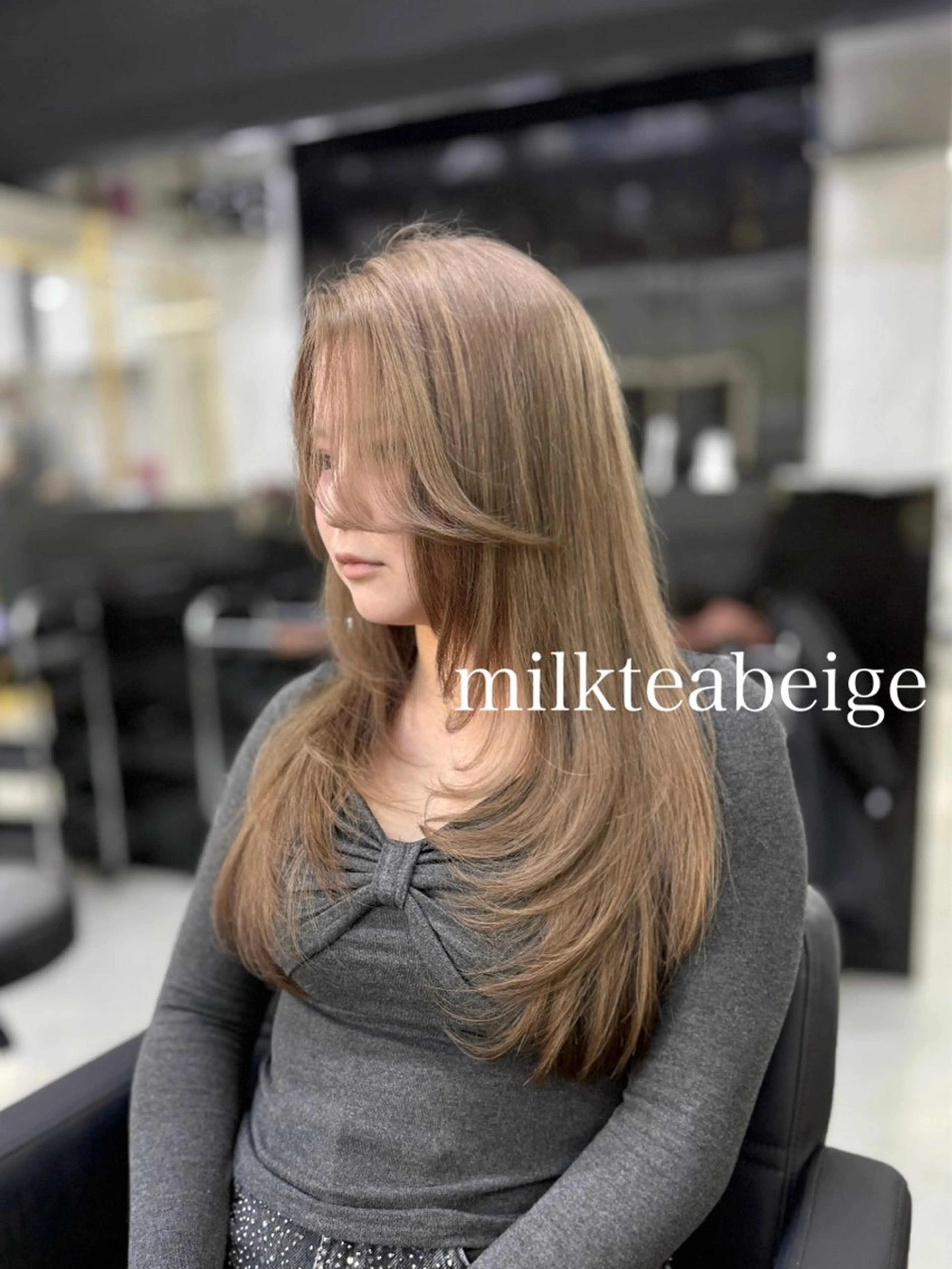 ロング カラー ベージュカラー ハイトーンカラー ミルクティーベージュ カット ヘアカラー トリートメント エクステ🩵ブリーチ 韓国ヘア🩵KAEのヘアスタイル