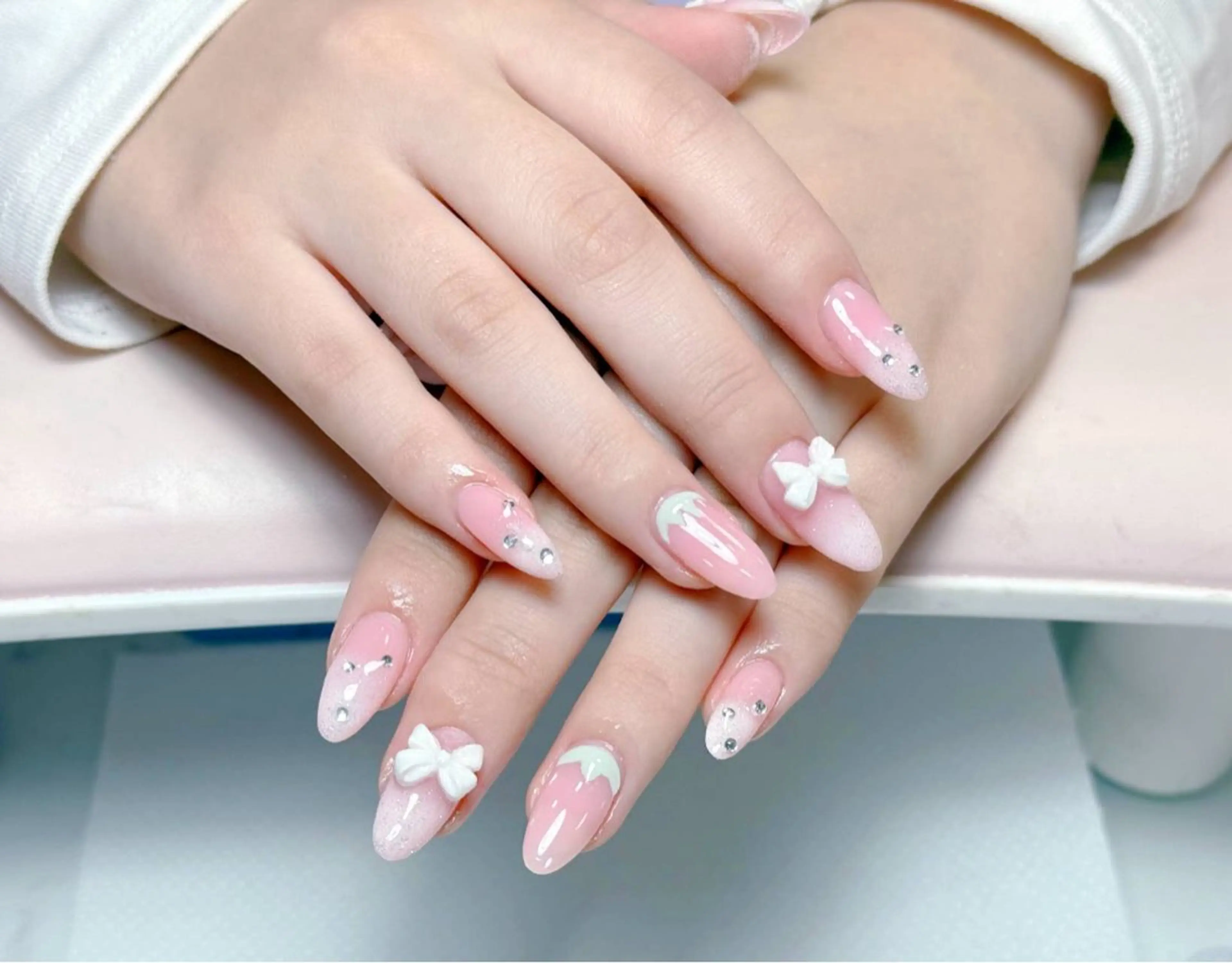 ネイル 小島 阿佑美のネイルデザイン