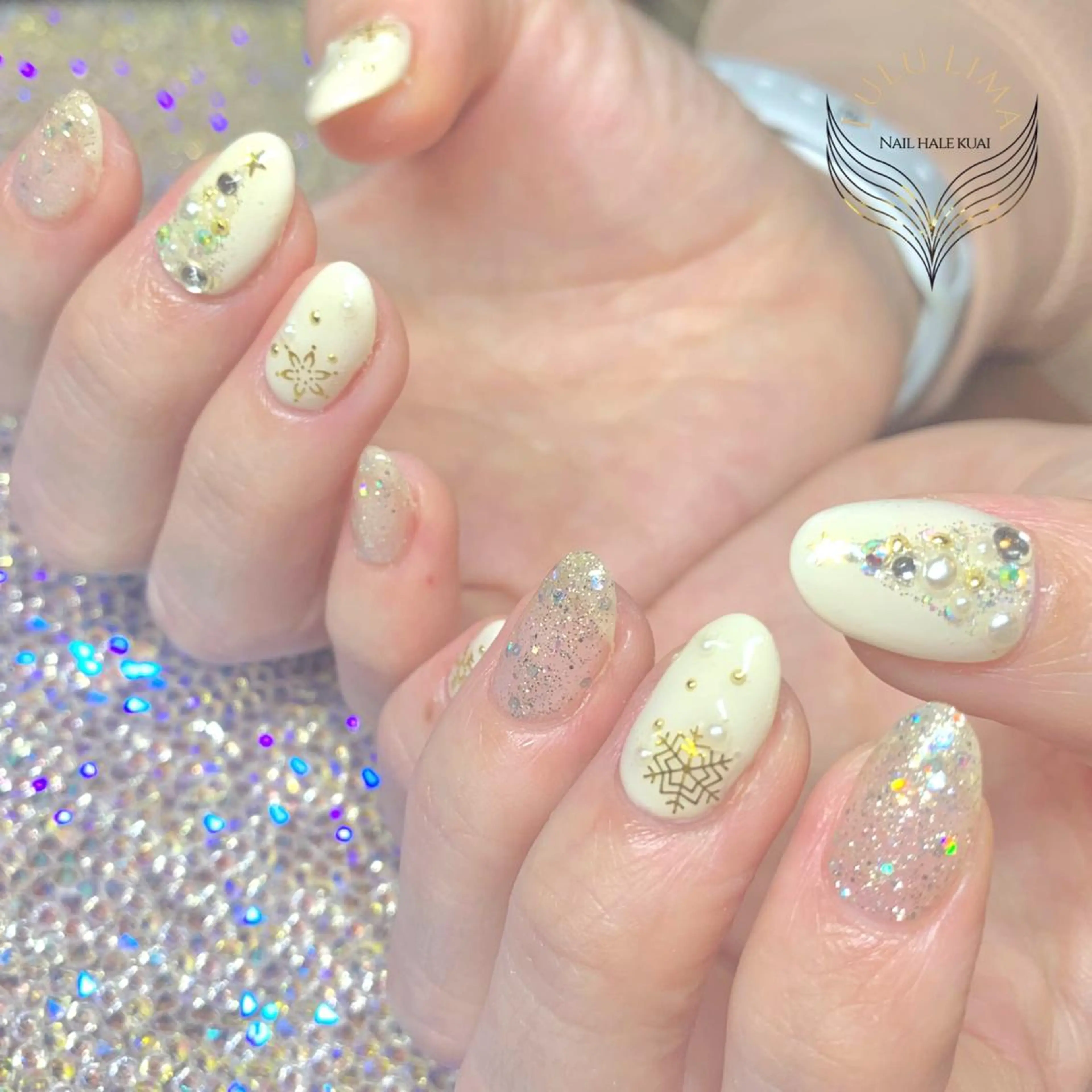 ネイル アートネイル 冬ネイル クリスマス ハンドネイル ハンドケア LULU LIMAのネイルデザイン