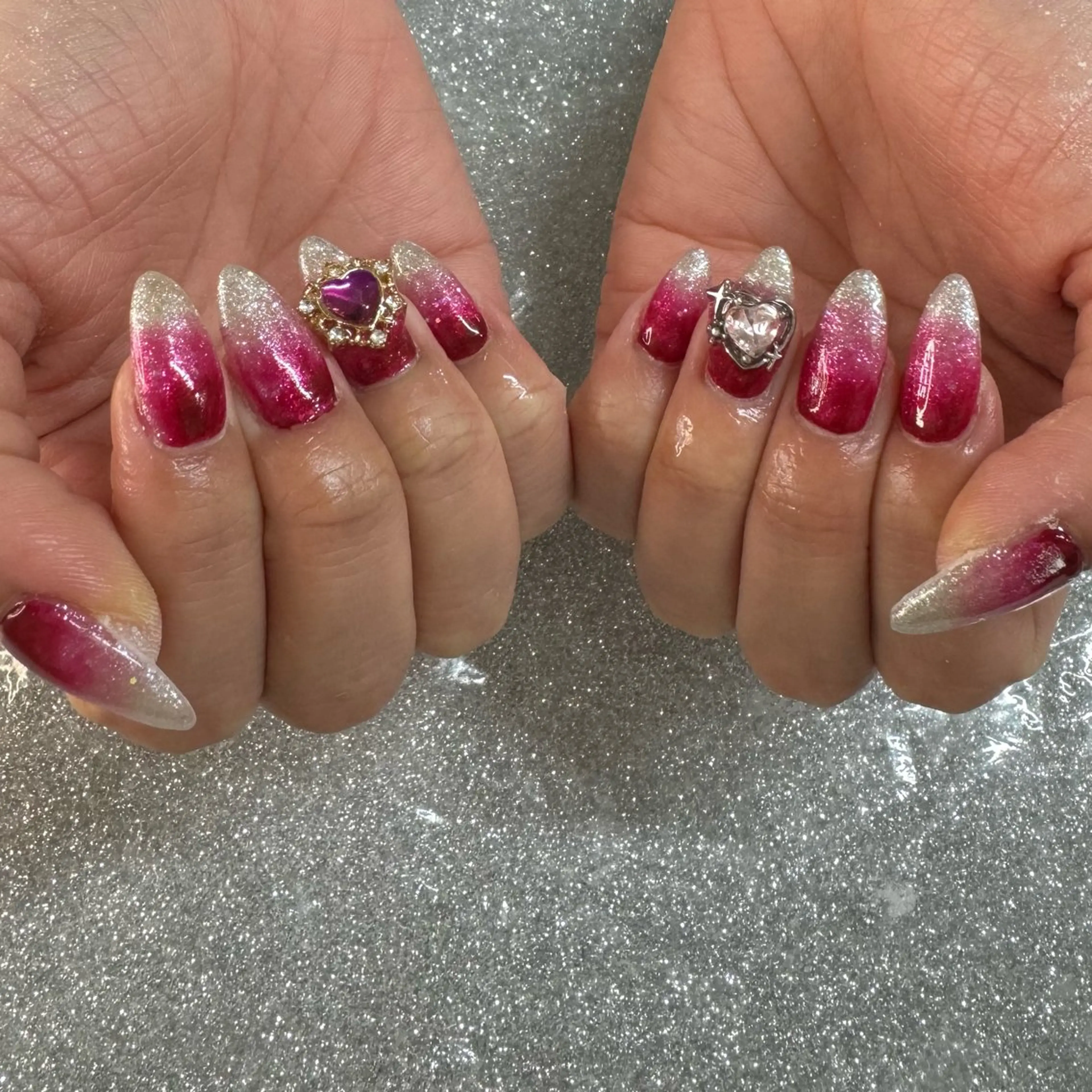 ネイル ハンドネイル VIERU 🌈🎀💖のネイルデザイン