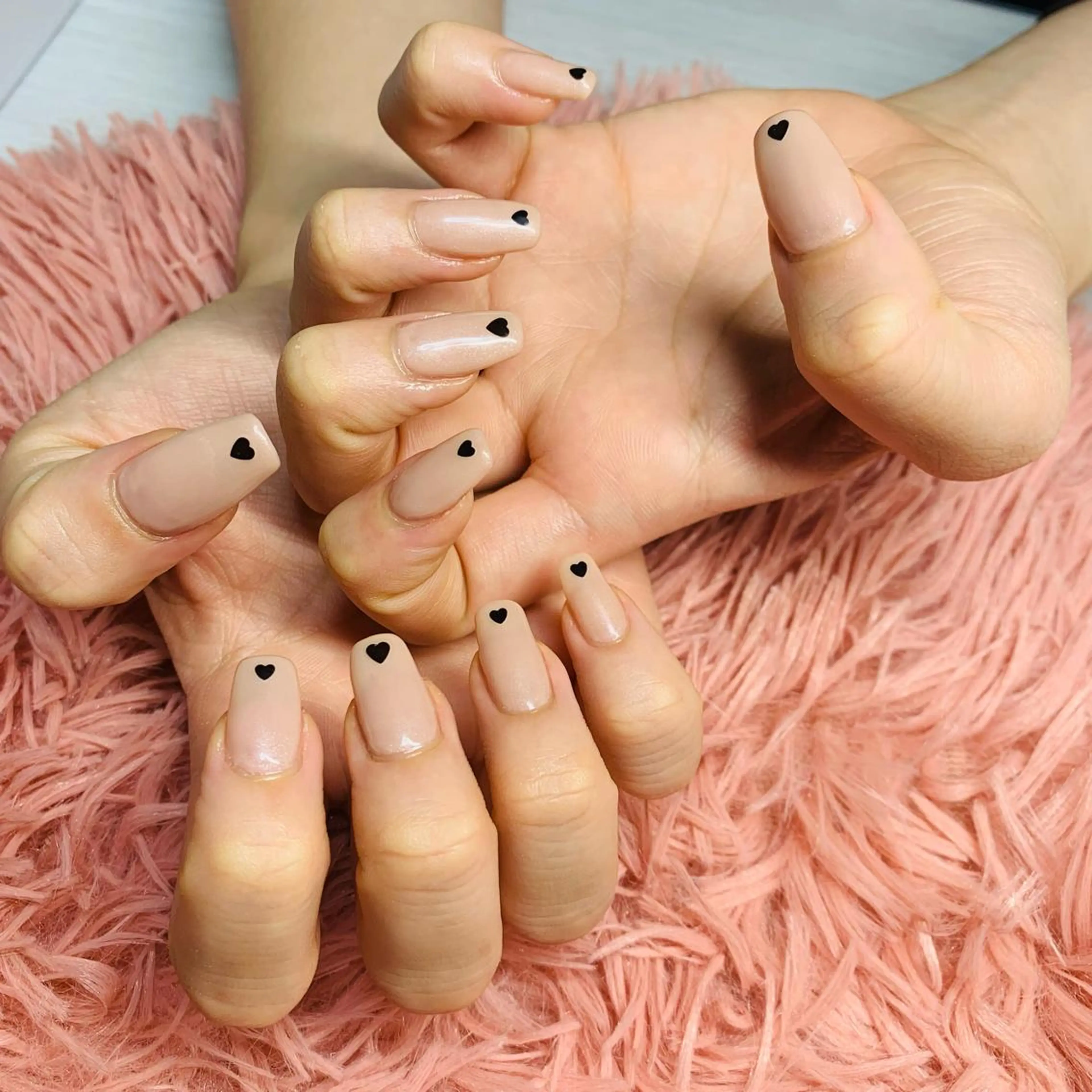 ネイル アートネイル オーロラネイル ジェルネイル ハート ホログラムネイル Nailsalon Spina 琴美のネイルデザイン