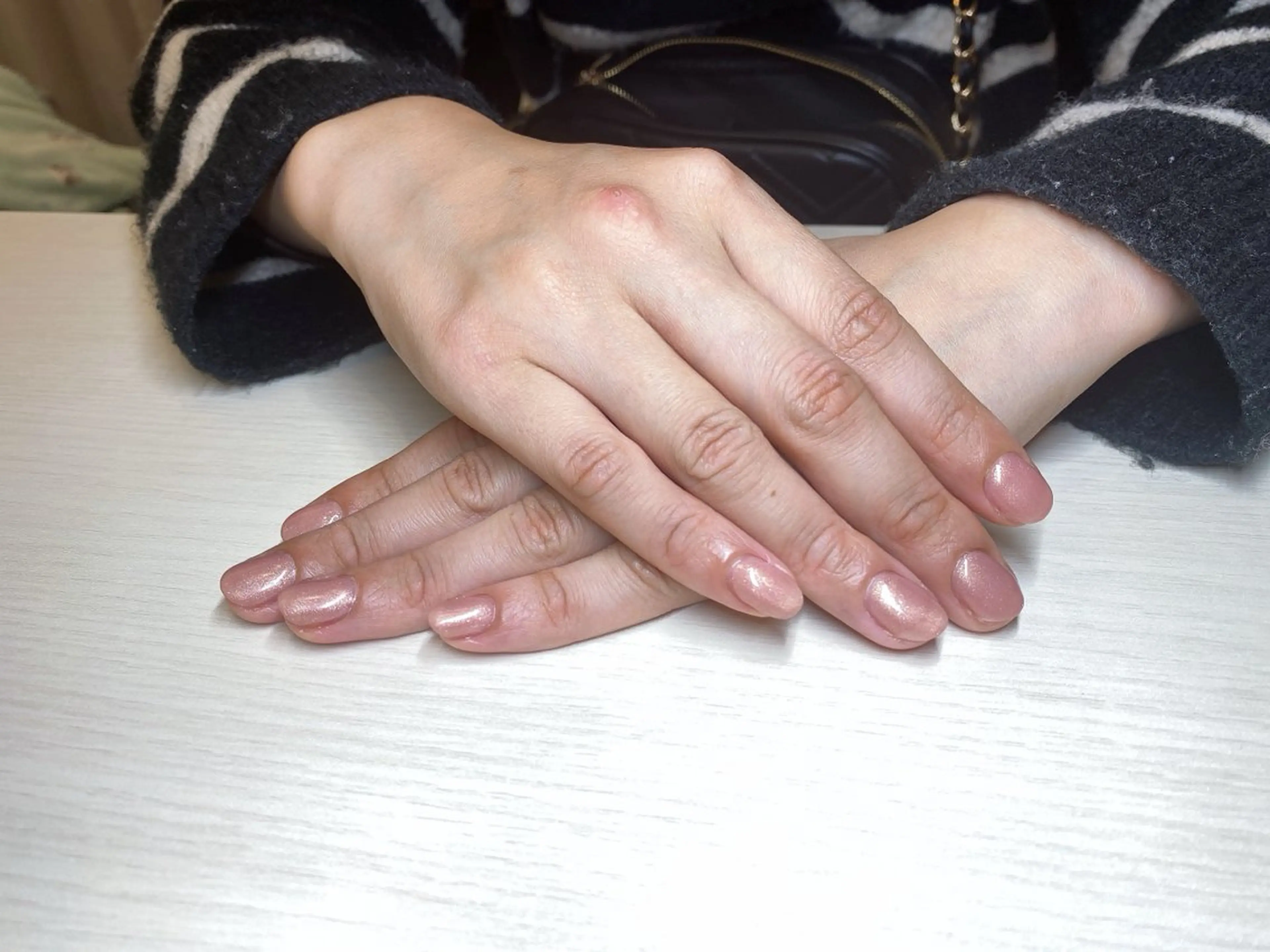 ネイル ラメ(グリッター) ワンカラーネイル ピンク 齋藤 優花のネイルデザイン