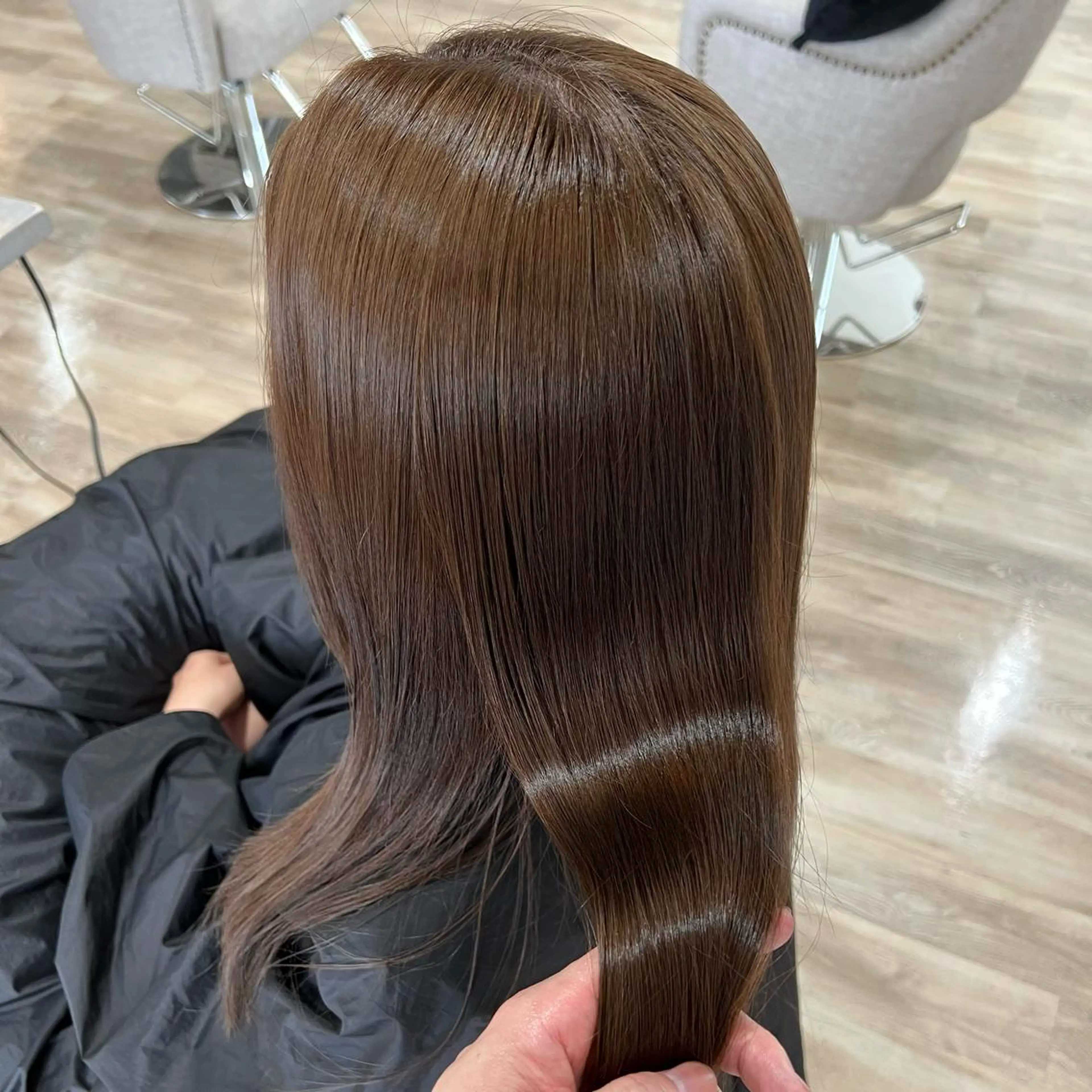 セミロング カラー グレージュ ヘアカラー トリートメント 🌱小顔魅せカット 透明感カラー/泉綺のヘアスタイル