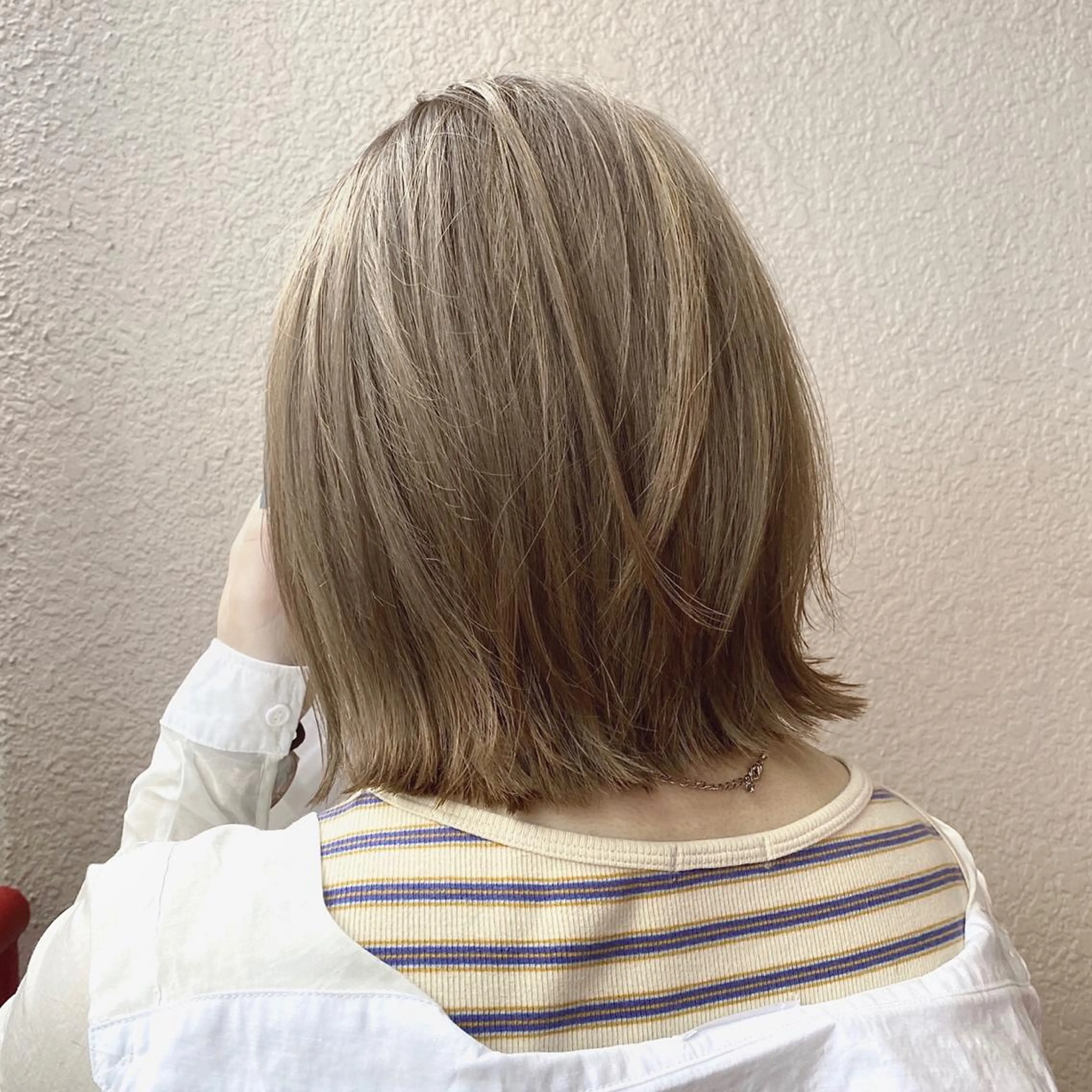 ショート カラー SALOWIN 新宿三丁目EAST所属・韓国レイヤー🇰🇷 layercut✂️のヘアスタイル