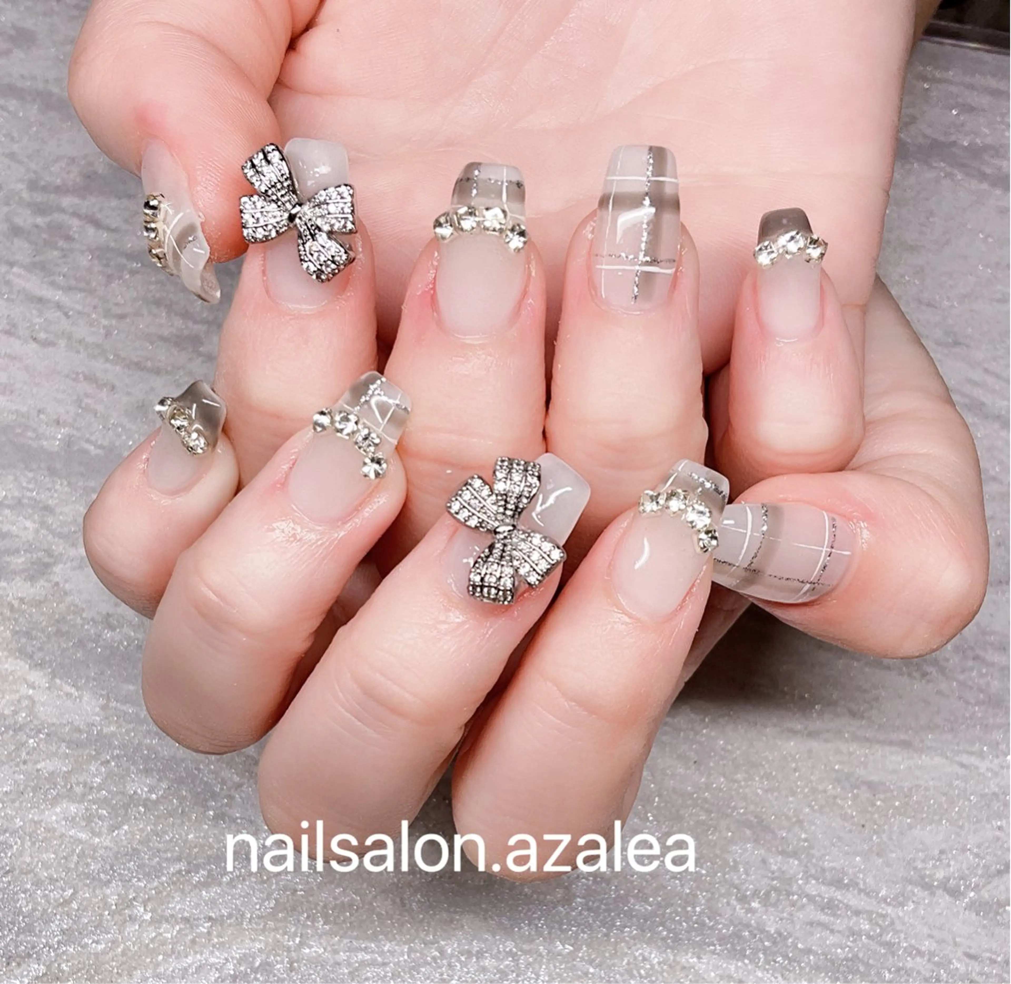 ネイル ハンドネイル R inのネイルデザイン