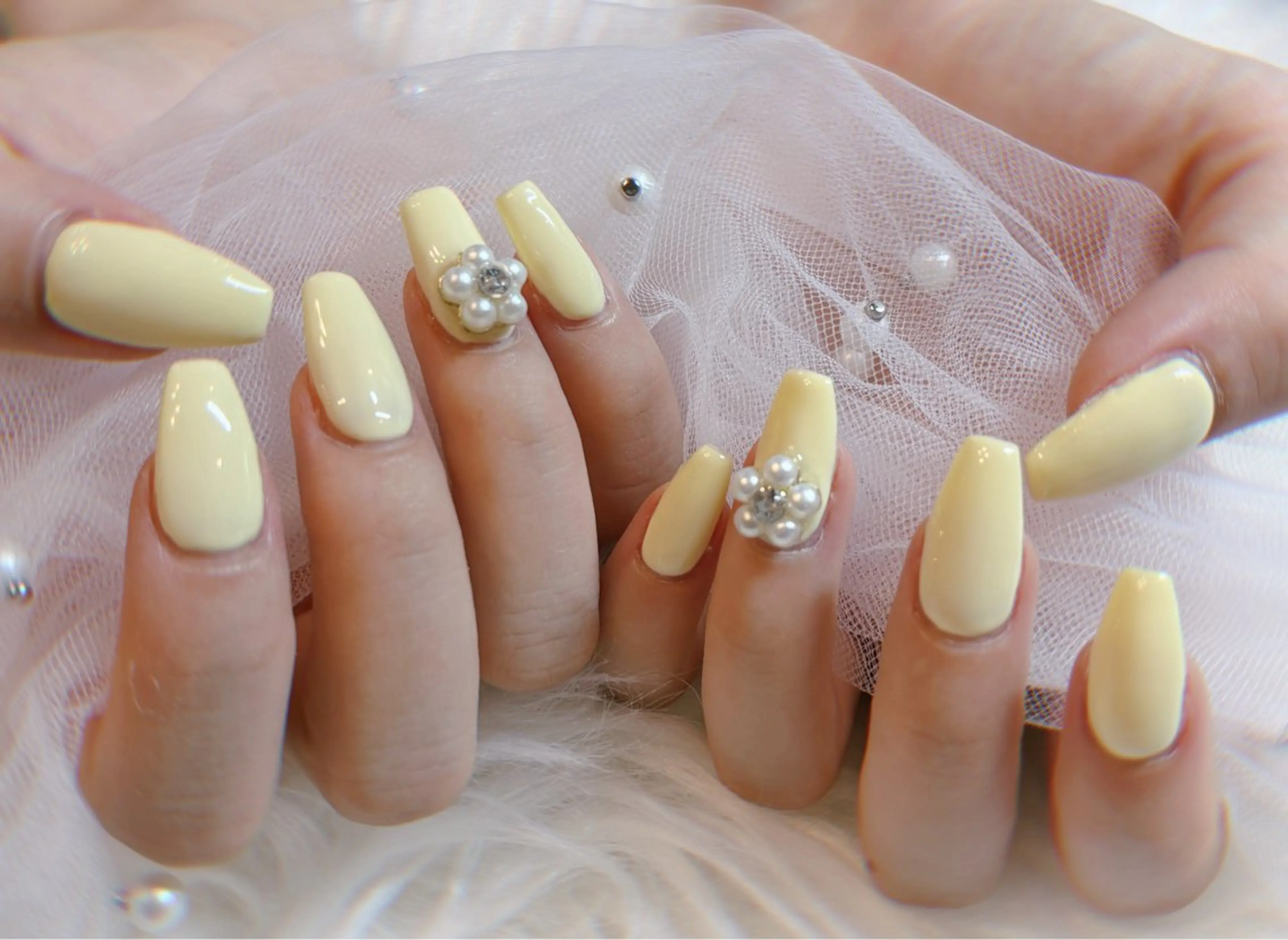 ネイル ハンドネイル ハンドケア le'a-レア-【ア イ×ネイル×眉】のネイルデザイン