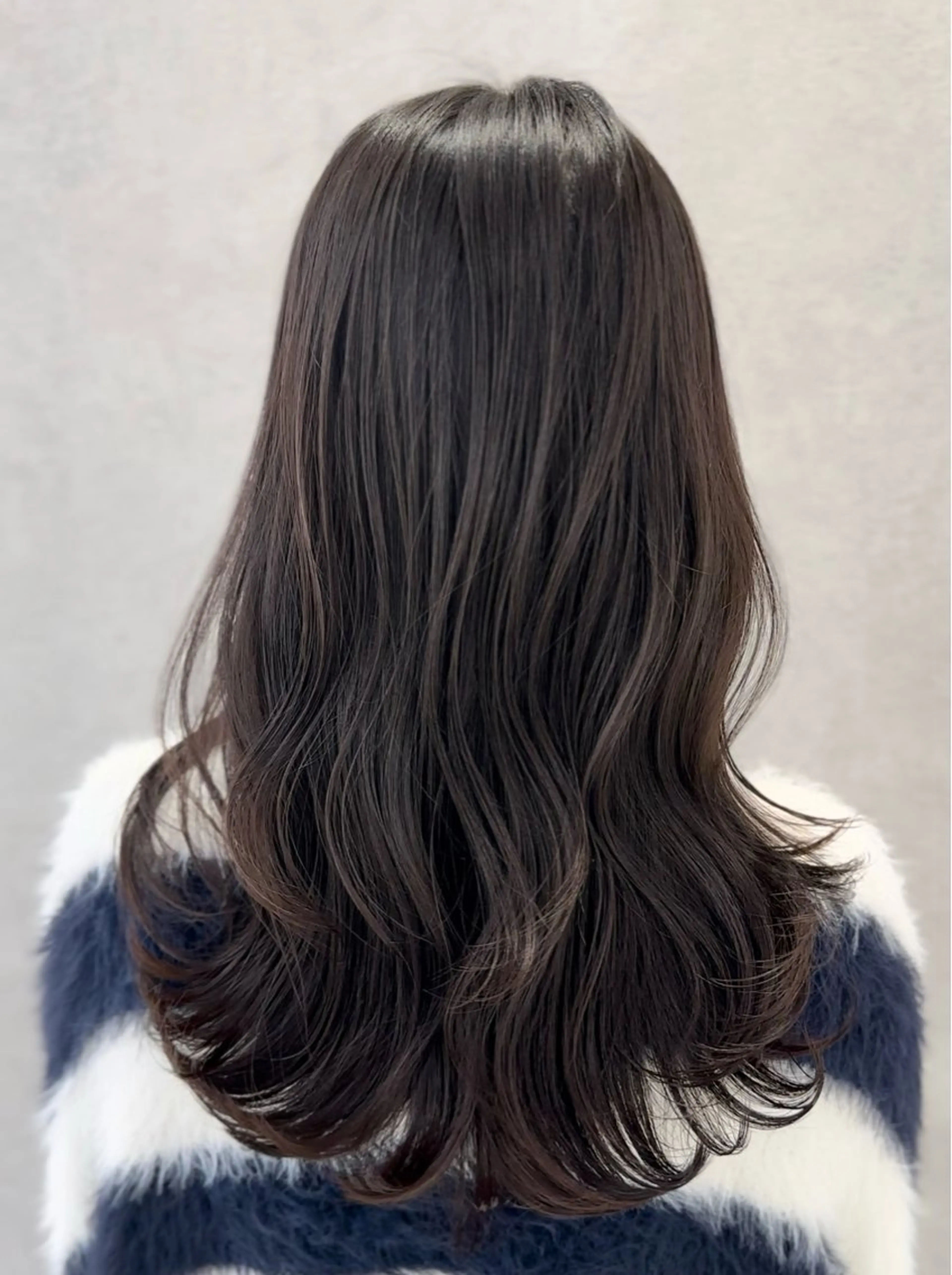 セミロング カラー カット トリートメント ヘアセット FERiCIA.  表参道所属・レイヤーカット 🪄吉野翔悟のヘアスタイル