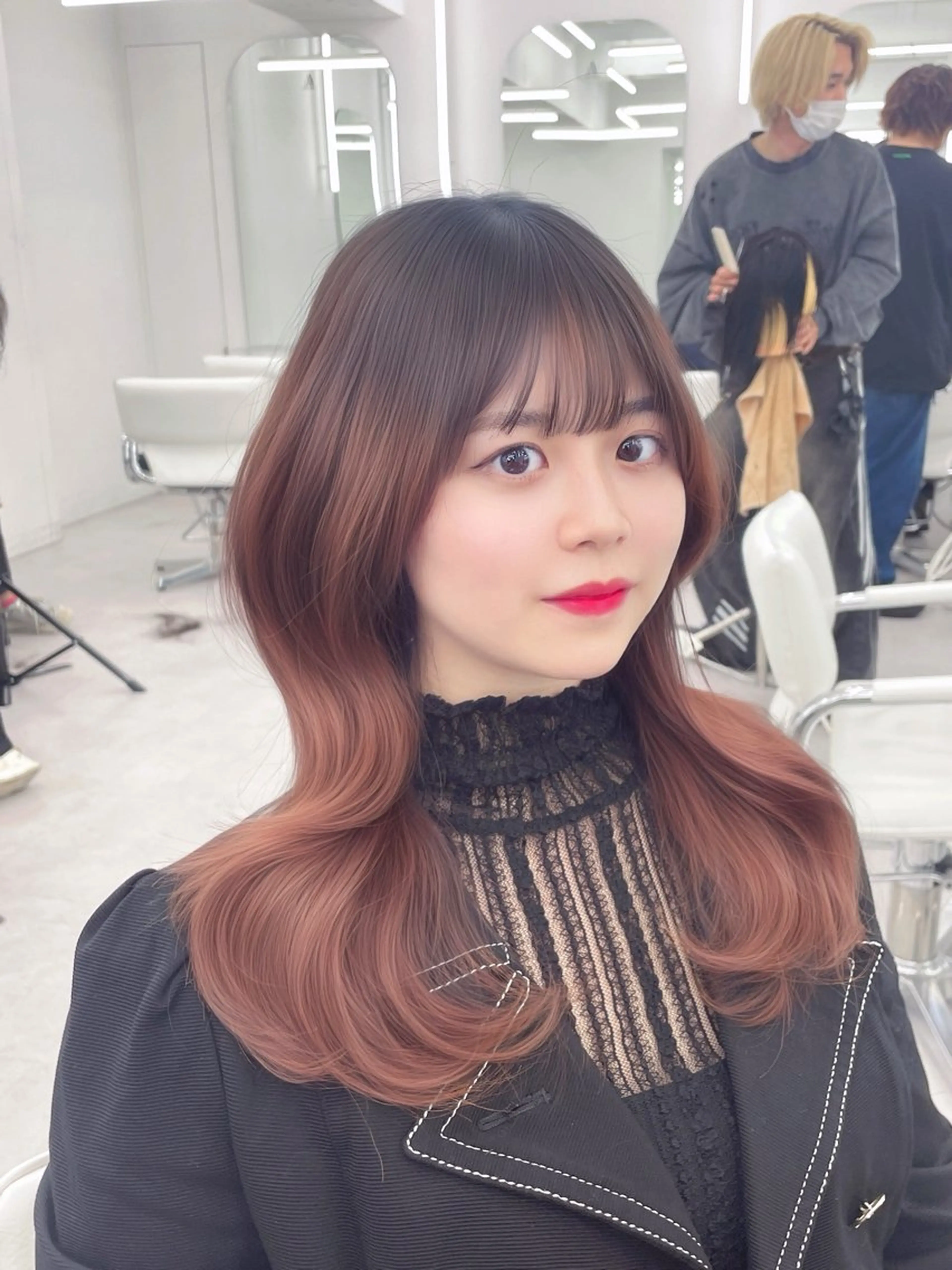 ロング 失敗しない顔まわり× 小顔補正レイヤー難波のヘアスタイル